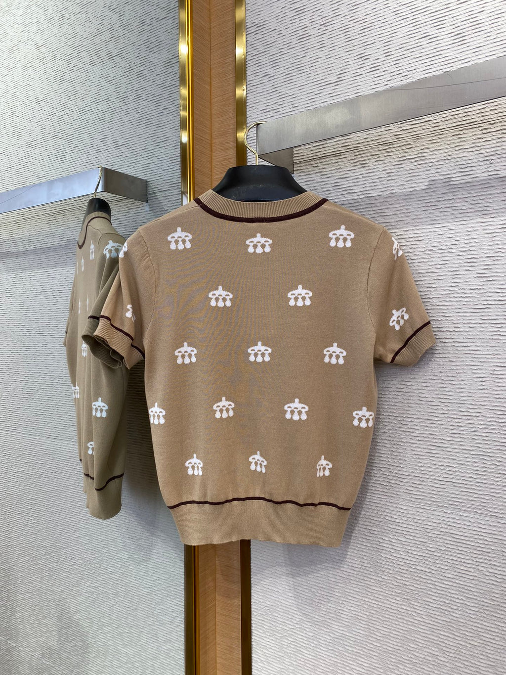 Beiger Strickpullover mit Kurzarm & Allover-Muster – Damen