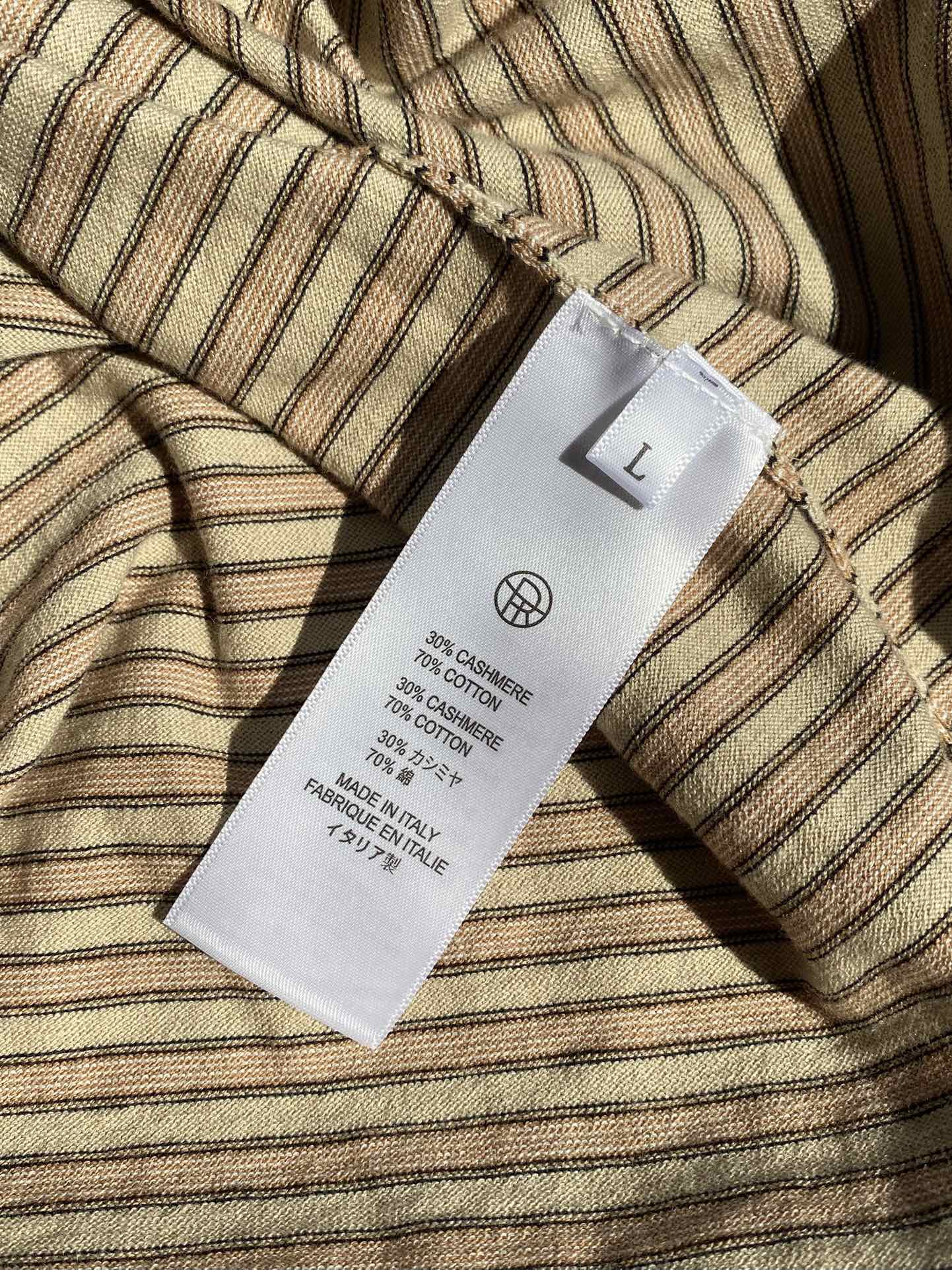 Beiges Langarmshirt mit feinem Streifenmuster – Herren