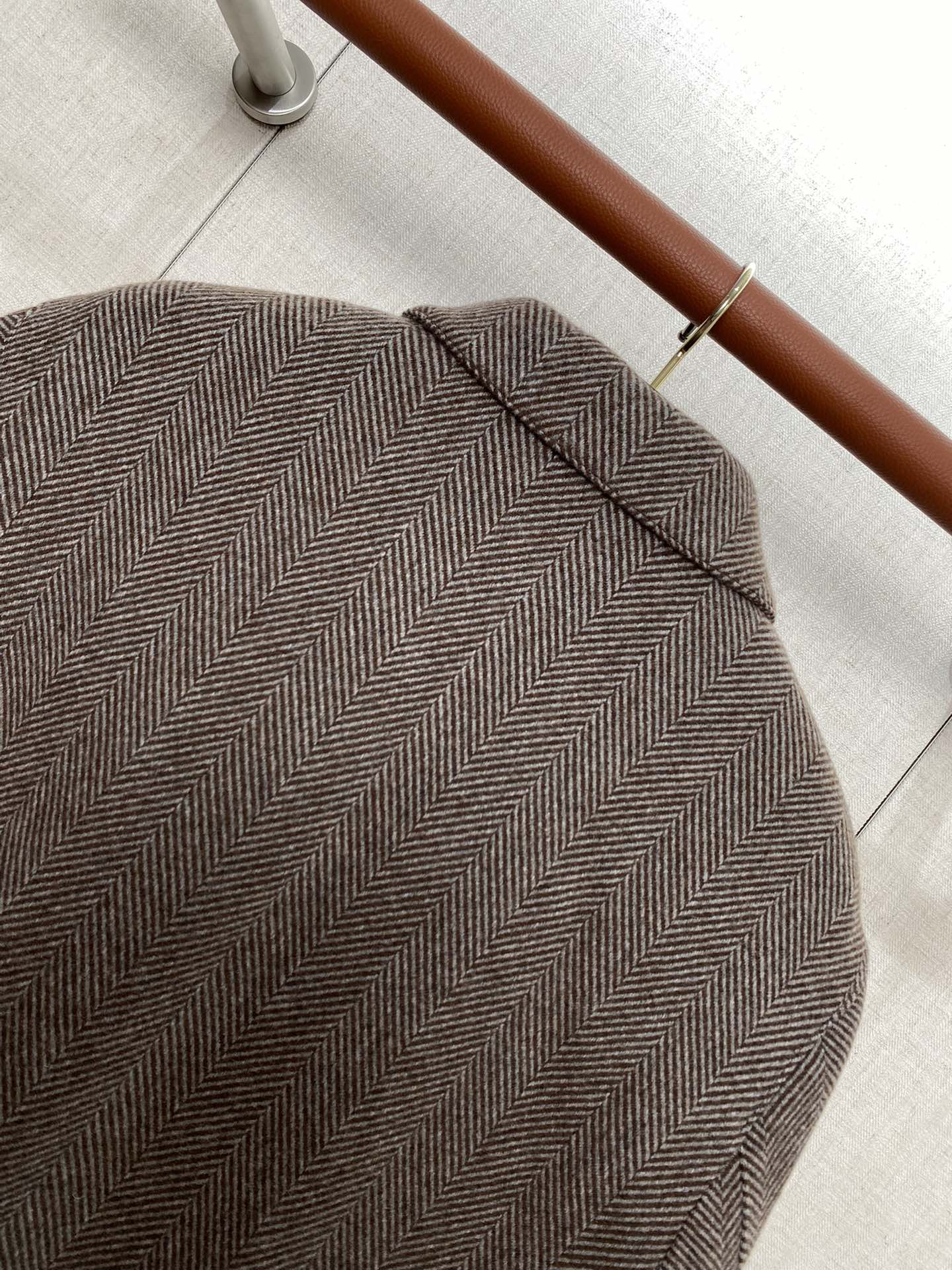 Berluti Braune Fischgrät-Bomberjacke Klassische Eleganz & Moderner Komfort