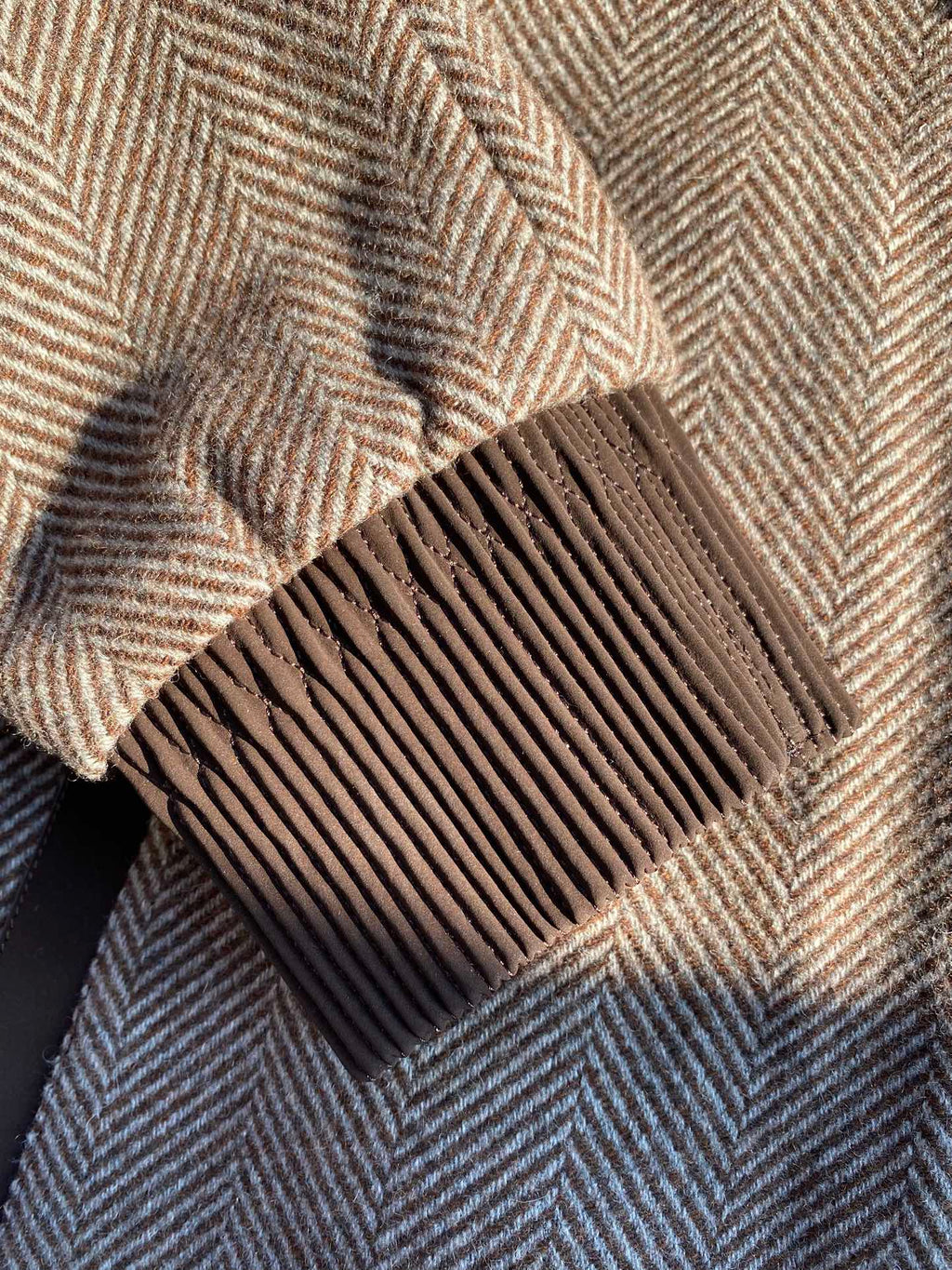 Berluti Braune Fischgrät-Bomberjacke Klassische Eleganz & Moderner Komfort