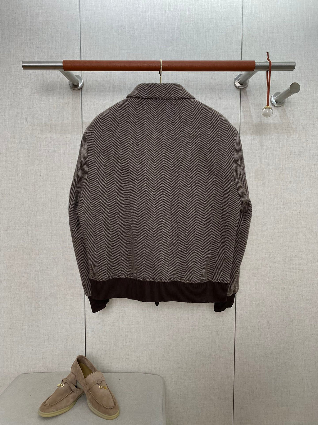 Berluti Braune Fischgrät-Bomberjacke Klassische Eleganz & Moderner Komfort