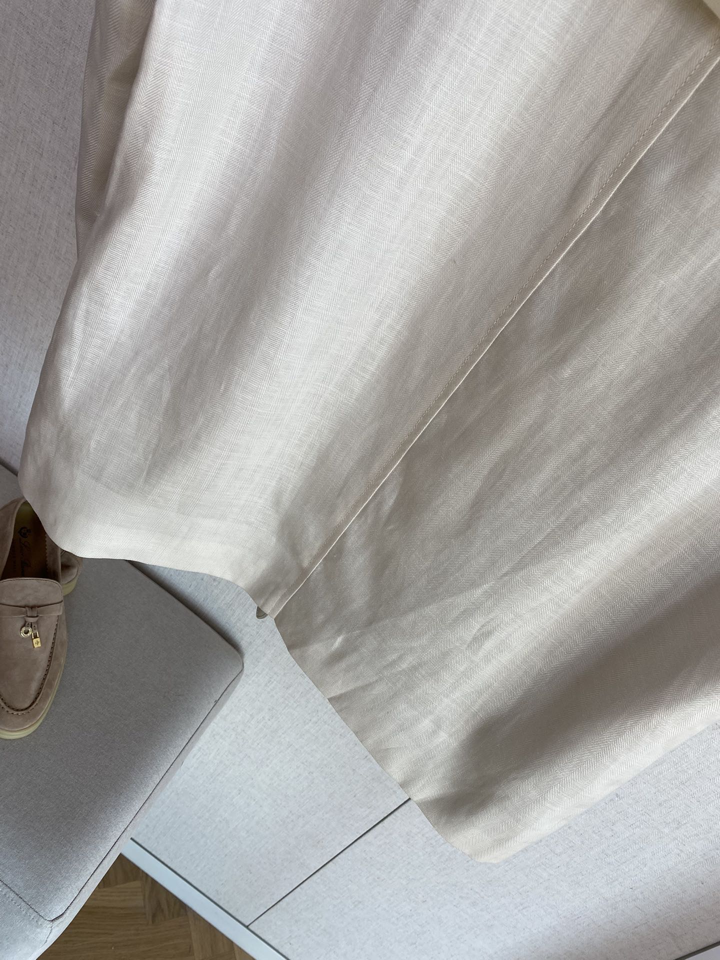 Berluti Cremefarbene Kapuzenjacke Leichter Utility-Style & Zeitloser Minimalismus