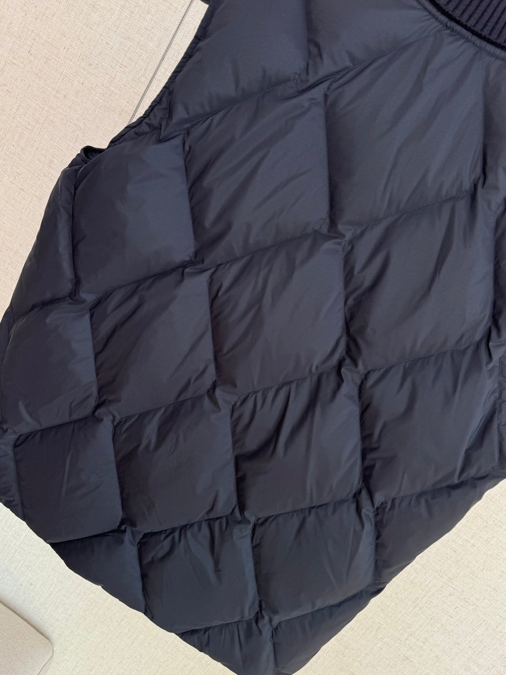 Berluti Schwarze Stepp-Daunenweste Wärmender Komfort & Moderner Urban-Look