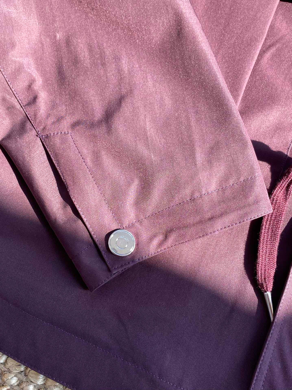 Bordeauxrote Utility-Jacke