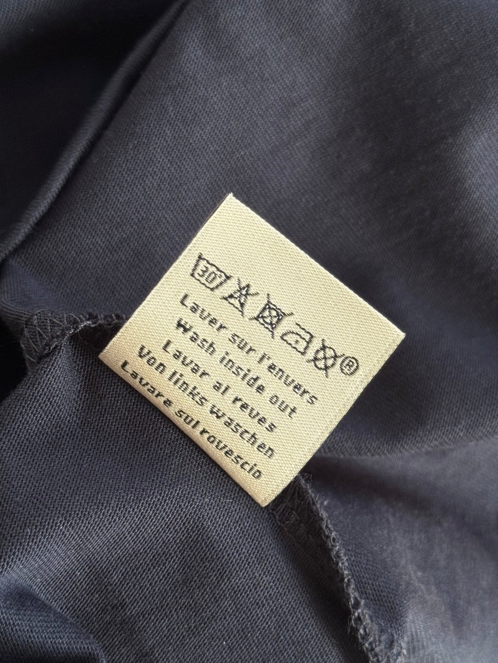 Hermès Dunkelblaues Logo-T-Shirt