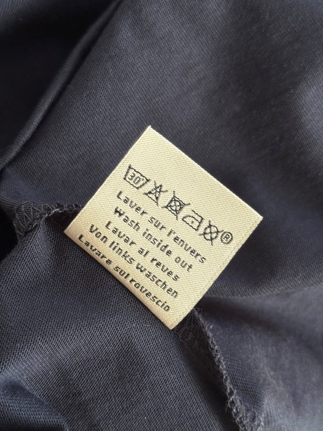 Hermès Dunkelblaues Logo-T-Shirt