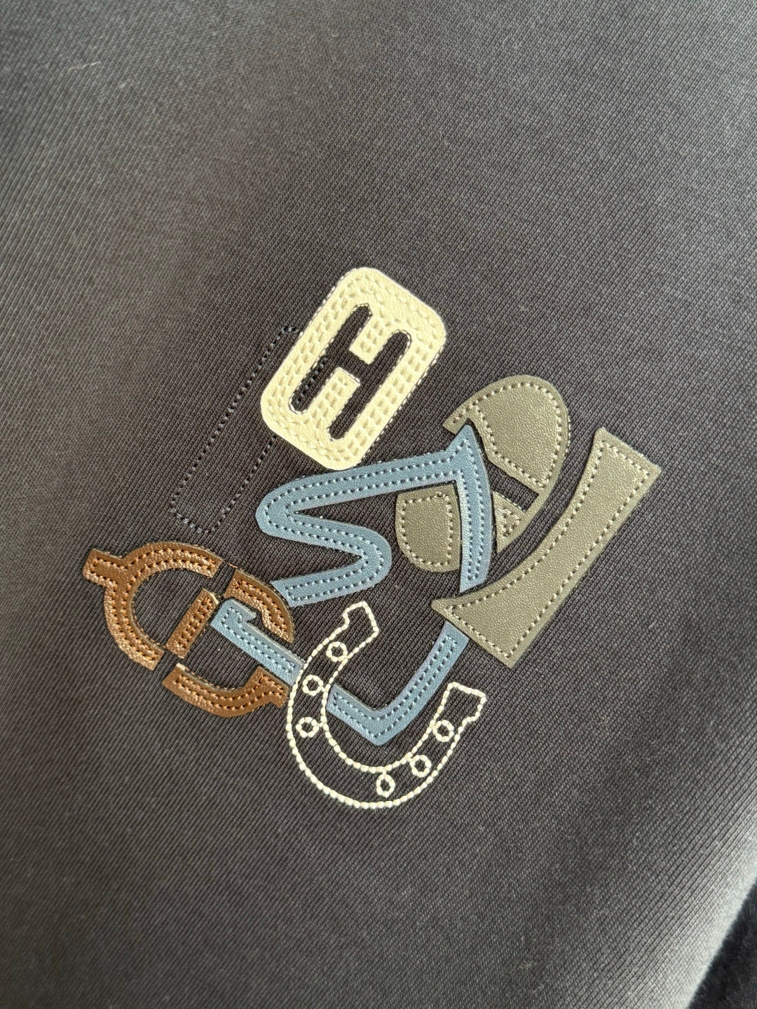 Hermès Dunkelblaues Logo-T-Shirt