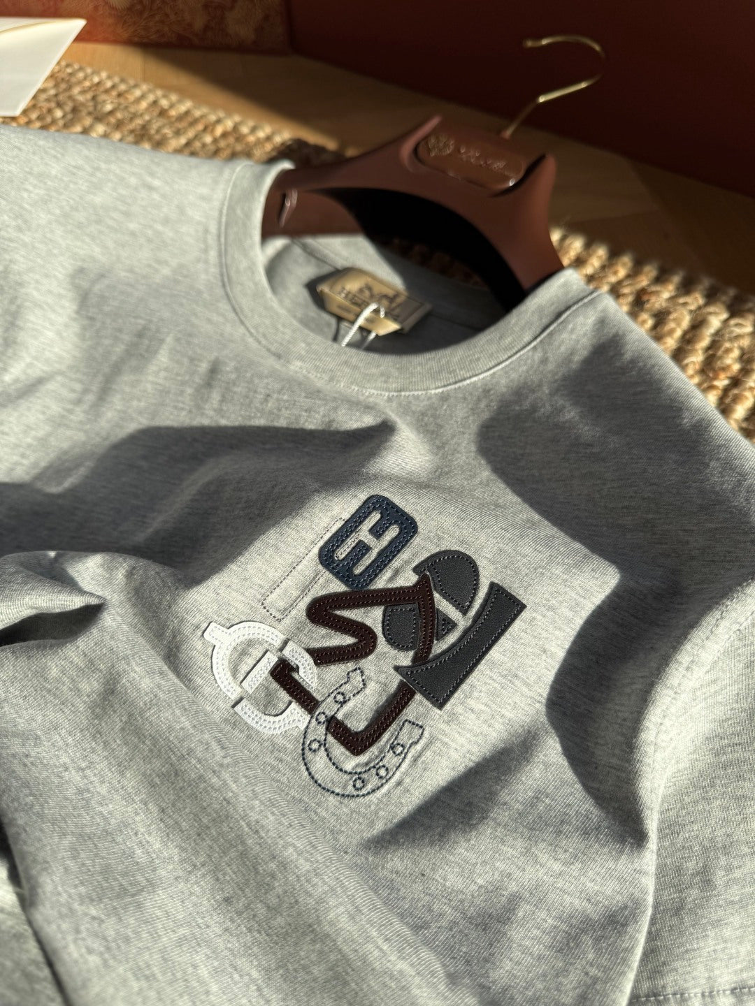 Hermès Graues Logo-T-Shirt