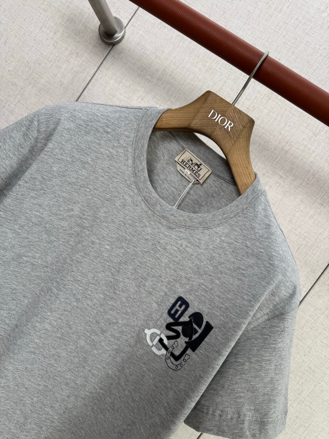 Hermès Graues Logo-T-Shirt