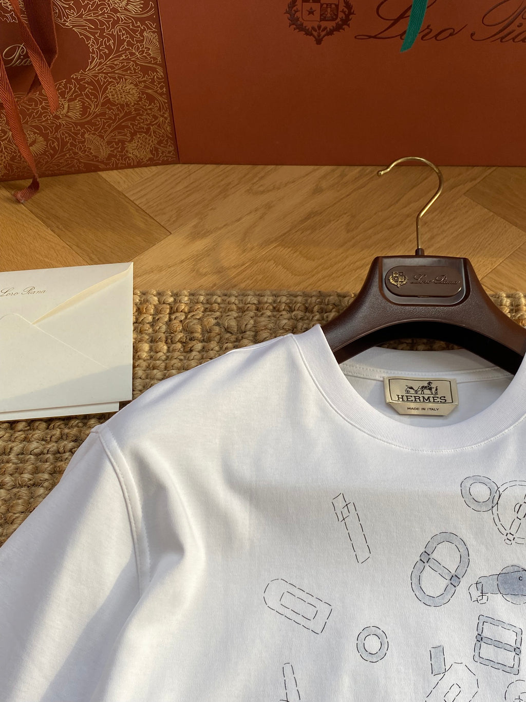 Hermès Weisses Grafik-T-Shirt