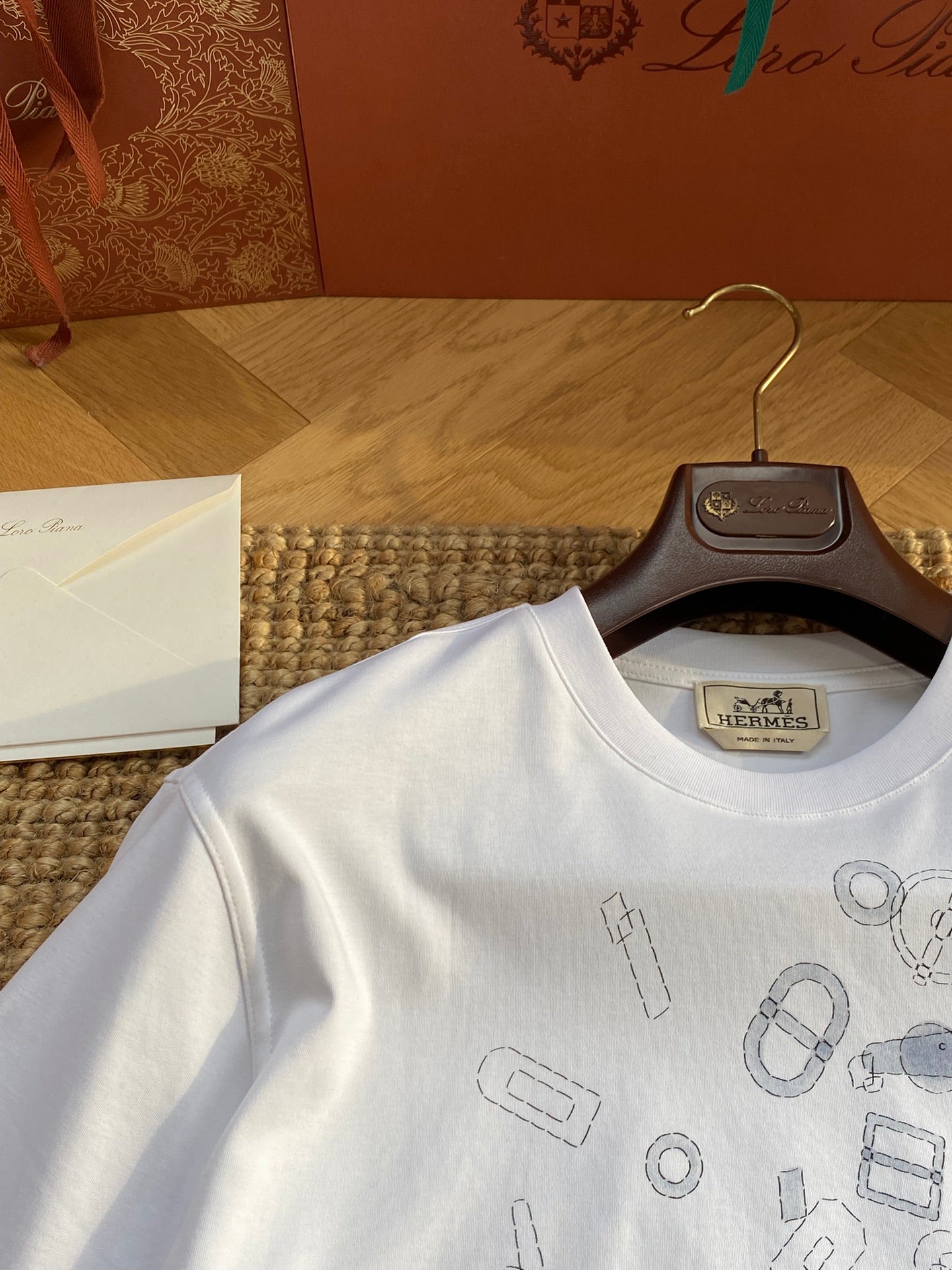 Hermès Weisses Grafik-T-Shirt