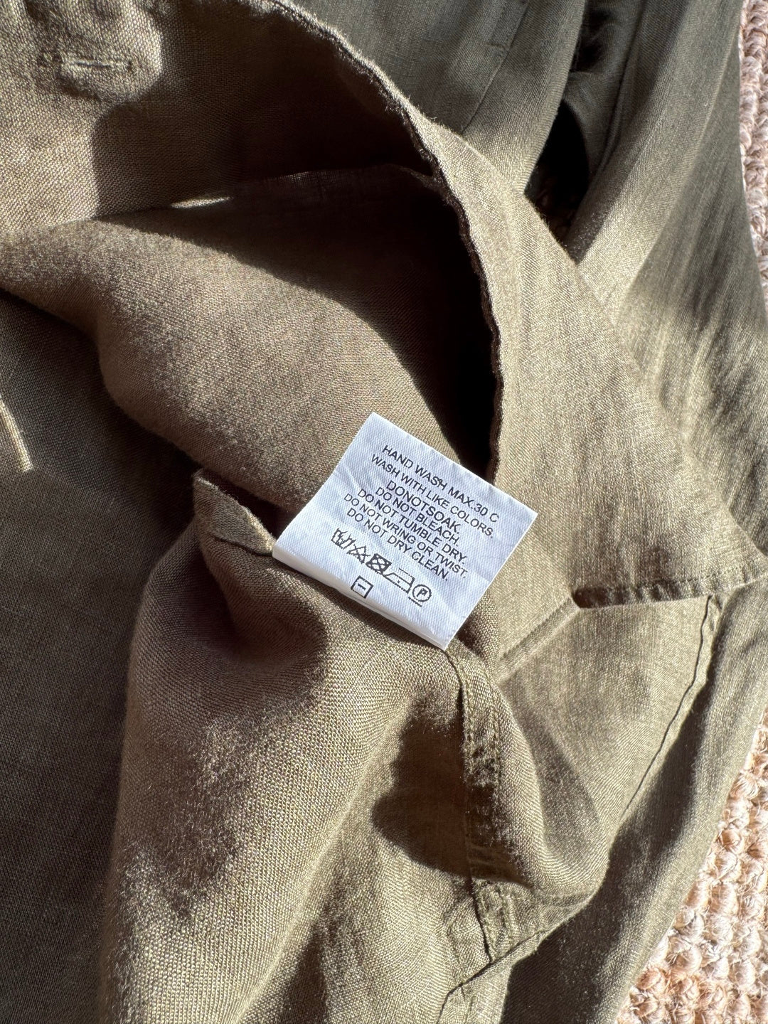 Herren Hemd aus Leinen in Dunkeloliv Leicht, Atmungsaktiv & Zeitlos