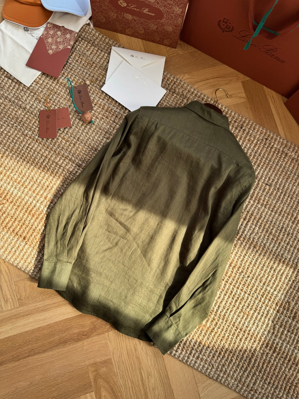 Herren Hemd aus Leinen in Dunkeloliv Leicht, Atmungsaktiv & Zeitlos