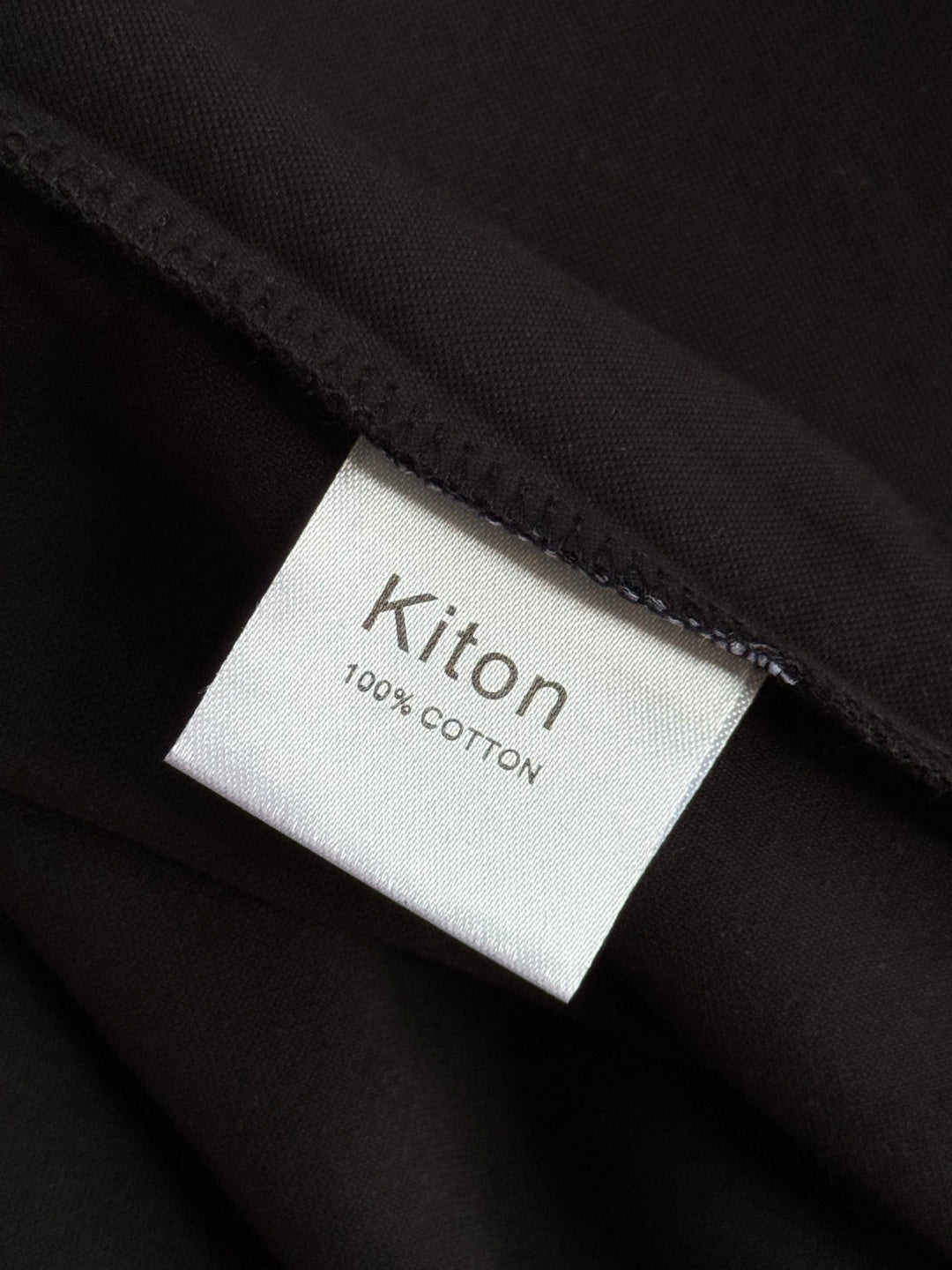 Kiton Schwarzes T-Shirt