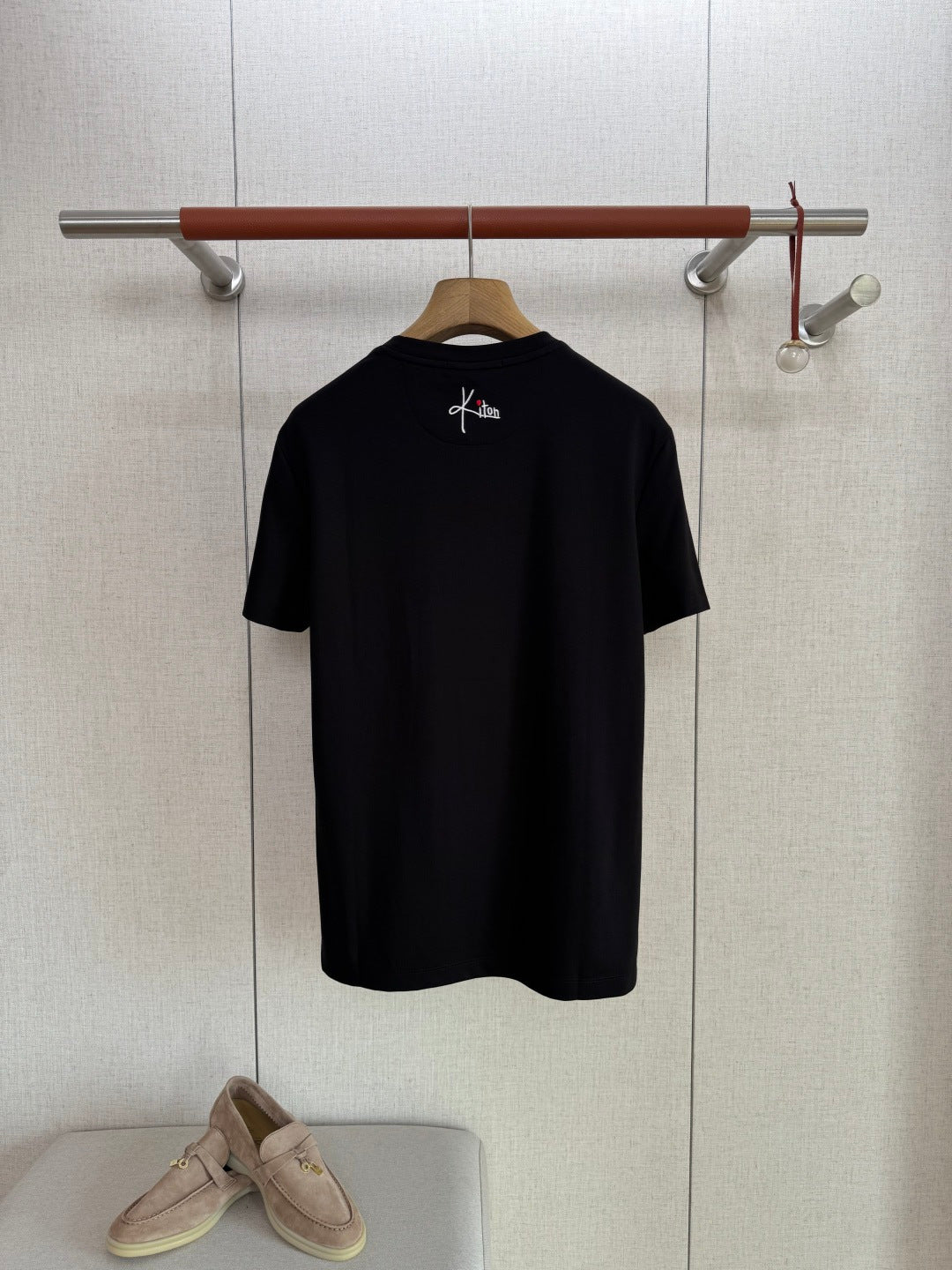Kiton Schwarzes T-Shirt