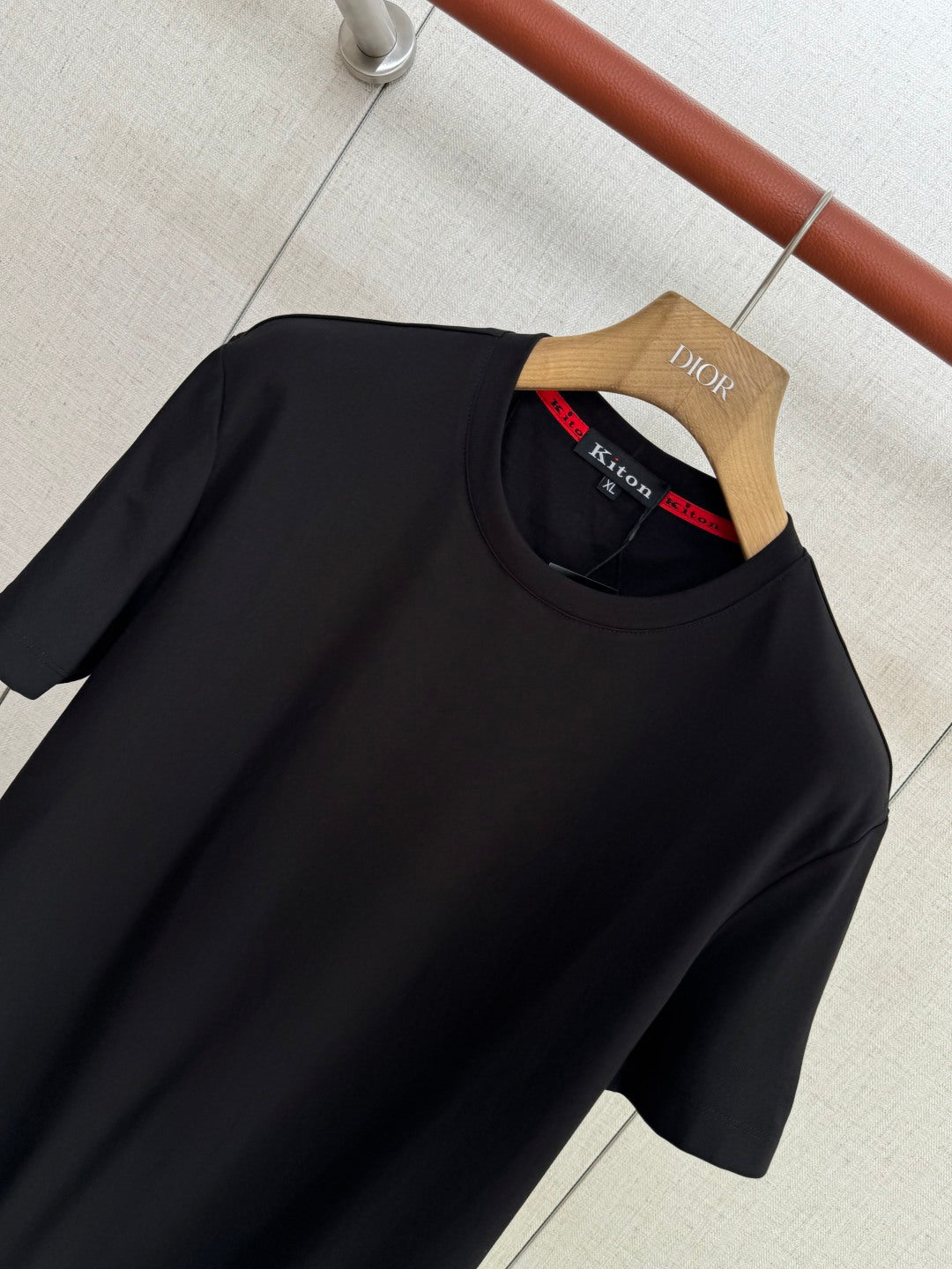 Kiton Schwarzes T-Shirt
