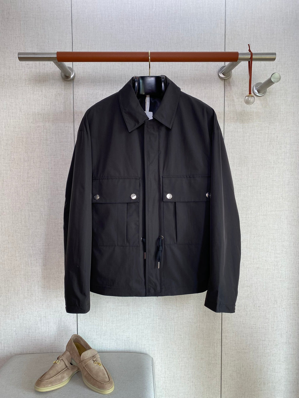 Schwarze Utility-Jacke
