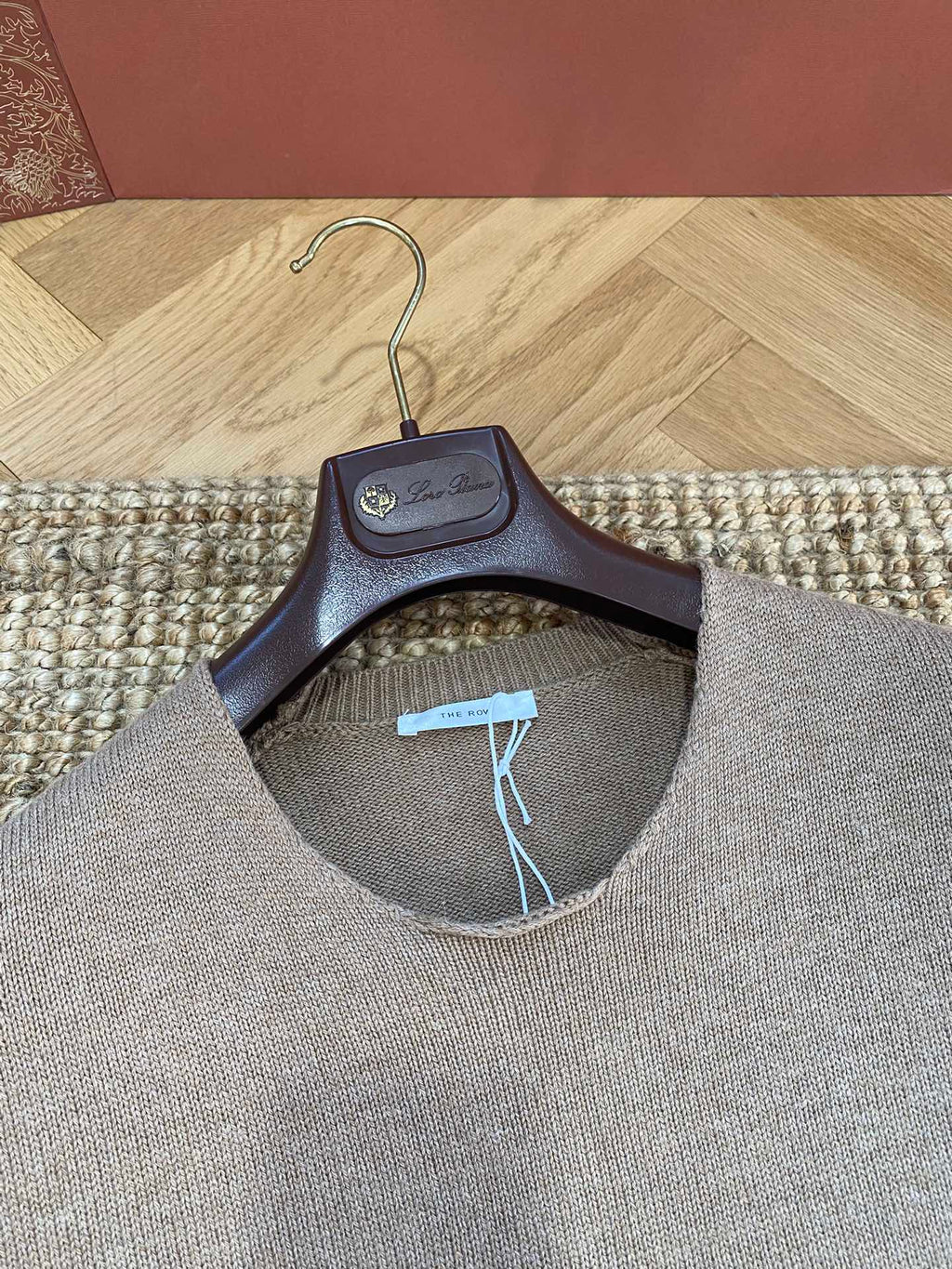 THE ROW Beiger Feinstrickpullover Zeitlose Eleganz & Weicher Premium-Komfort