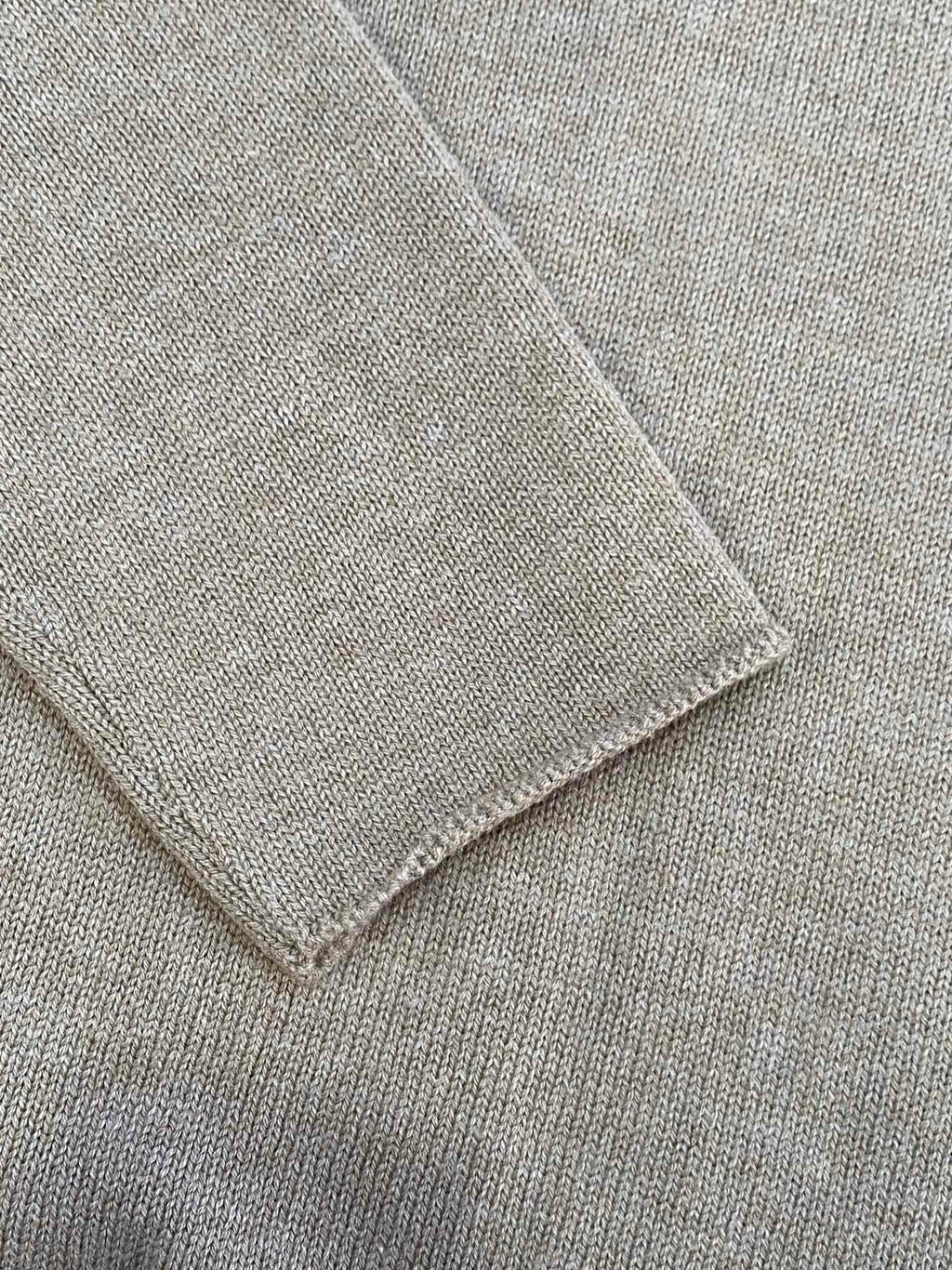 THE ROW Beiger Feinstrickpullover Zeitlose Eleganz & Weicher Premium-Komfort