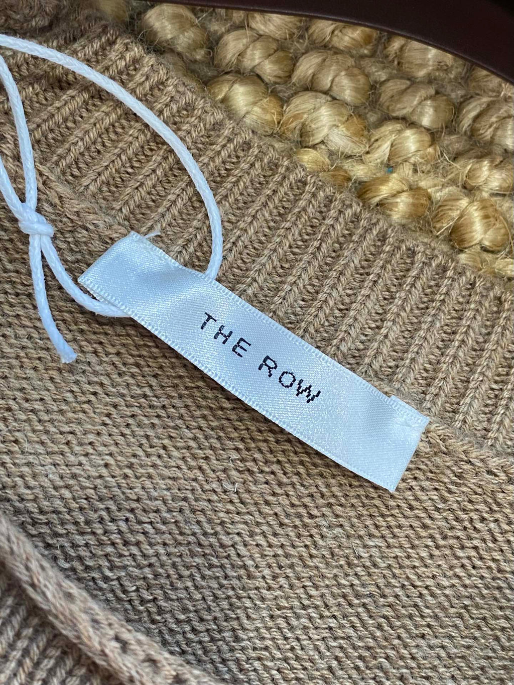 THE ROW Beiger Feinstrickpullover Zeitlose Eleganz & Weicher Premium-Komfort