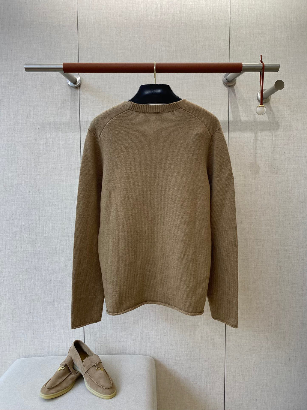 THE ROW Beiger Feinstrickpullover Zeitlose Eleganz & Weicher Premium-Komfort