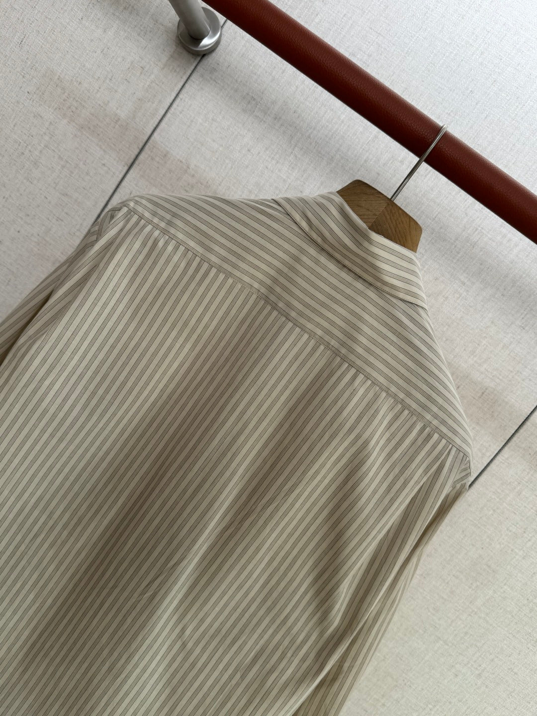 THE ROW Dior Beiges Gestreiftes Hemd Elegante Linien & Zeitloser Chic