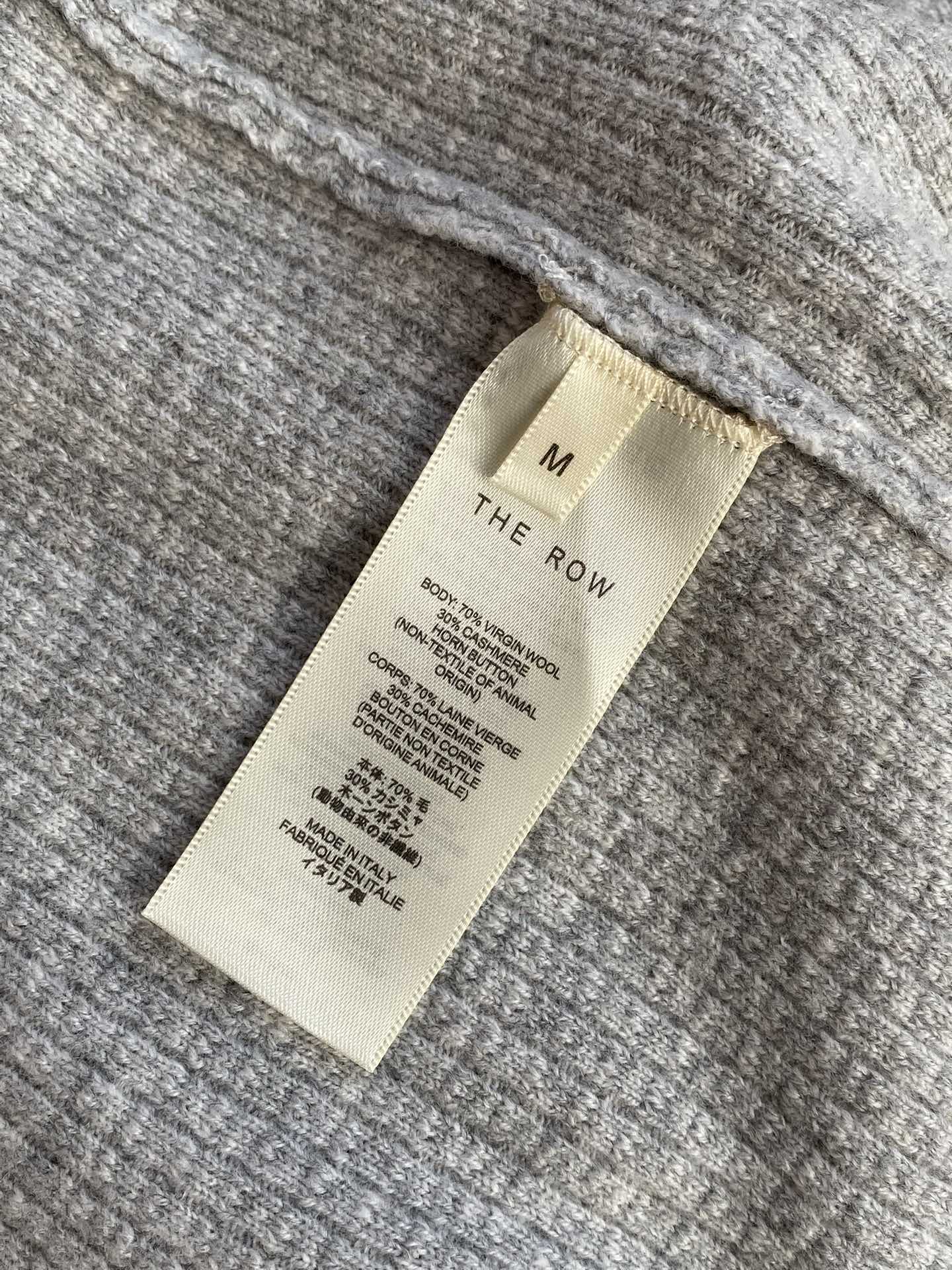 The Row Hellgraues Strickhemd mit Knopfleiste Minimalistische Eleganz & Weicher Komfort