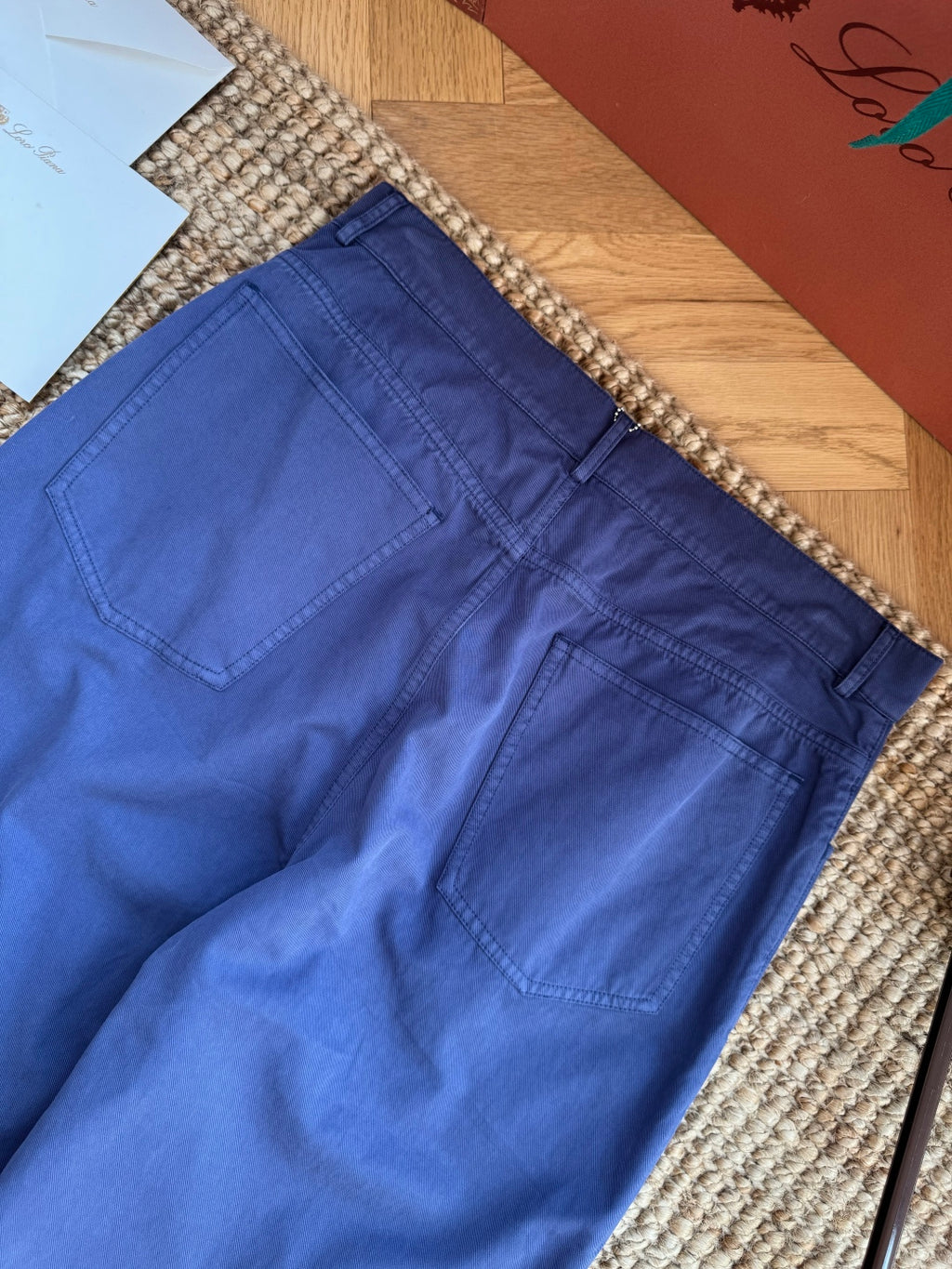 THE ROW Marineblaue Hose Eleganter Minimalismus & Moderner Komfort