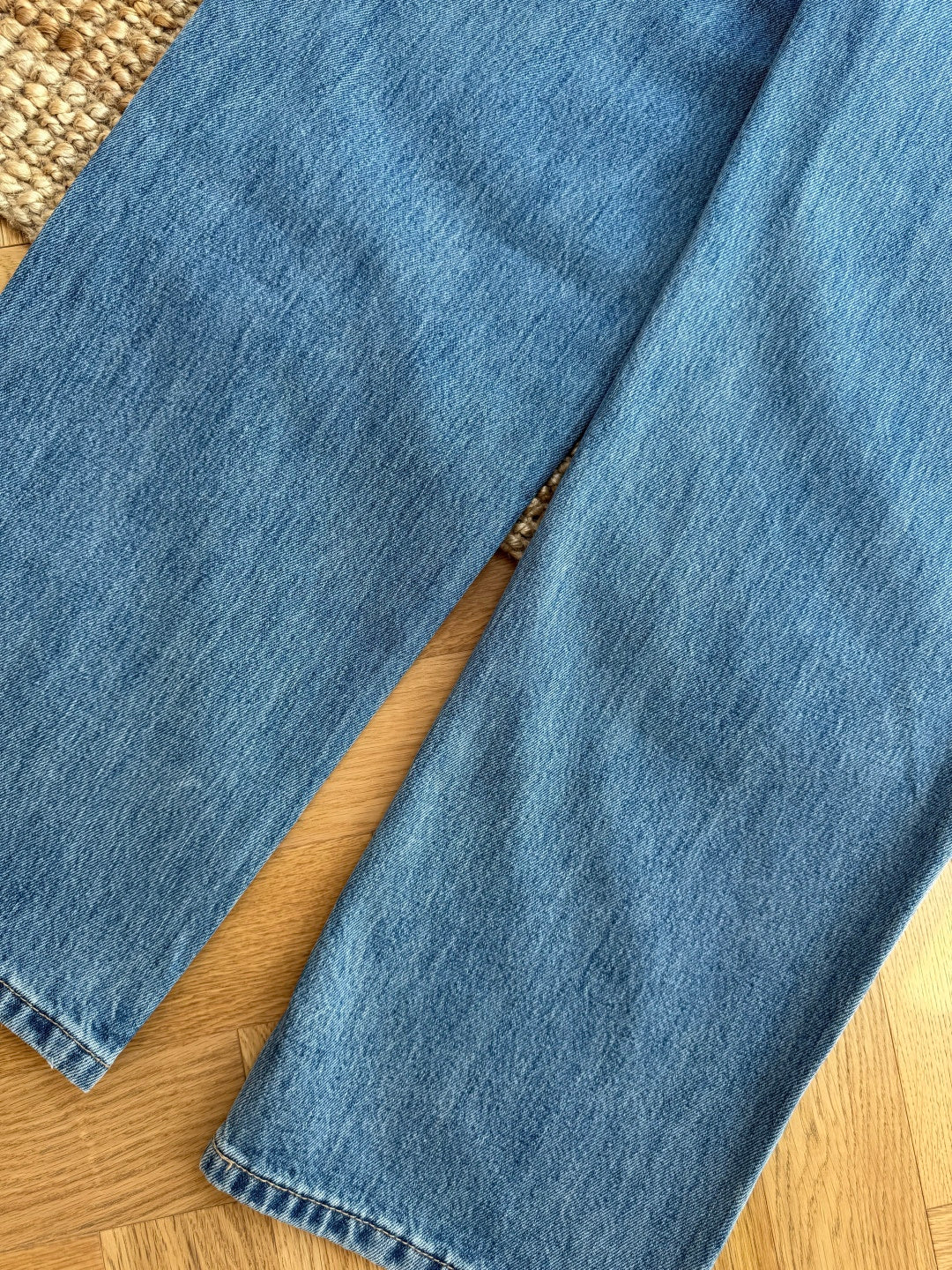 THE ROW Mittelblaue Straight-Leg Jeans Zeitloser Denim & Lässiger Komfort