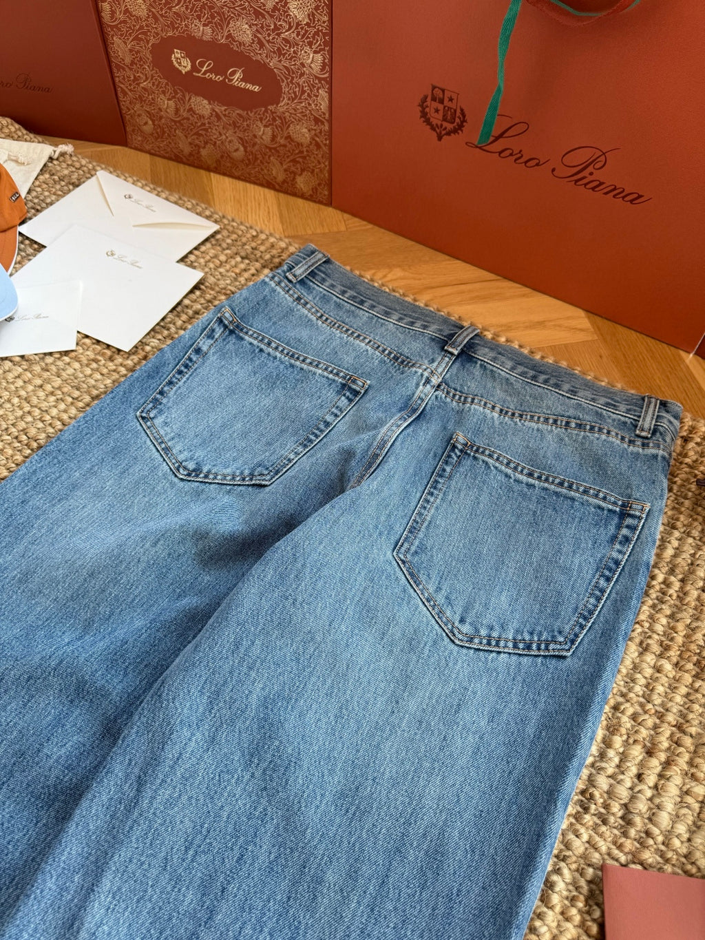 THE ROW Mittelblaue Straight-Leg Jeans Zeitloser Denim & Lässiger Komfort