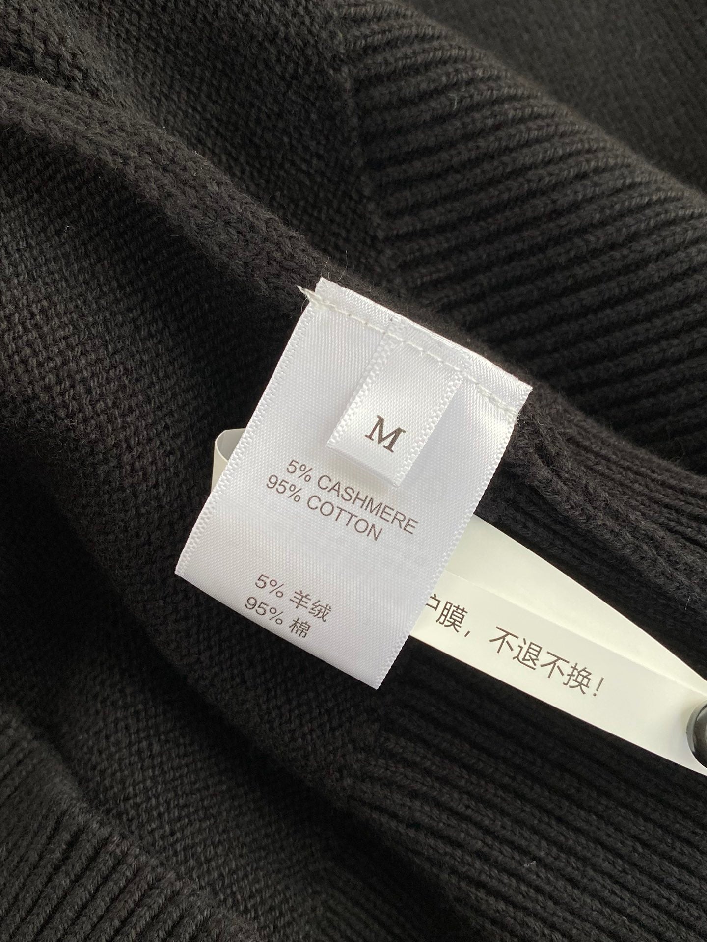 The Row Dunkelblaues Strick-Poloshirt Minimalistische Eleganz & Weicher Komfort