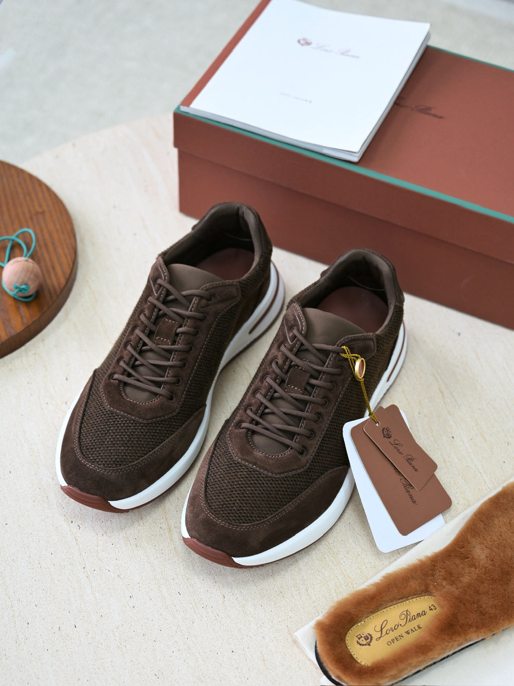 Sneaker - Brown