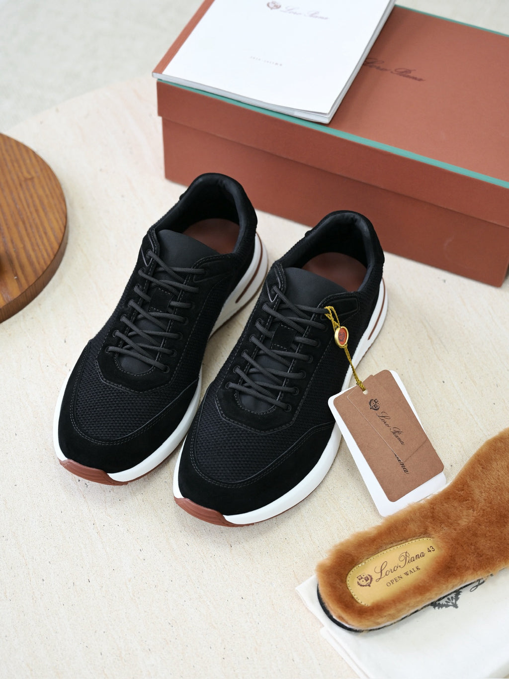 Sneaker - Black