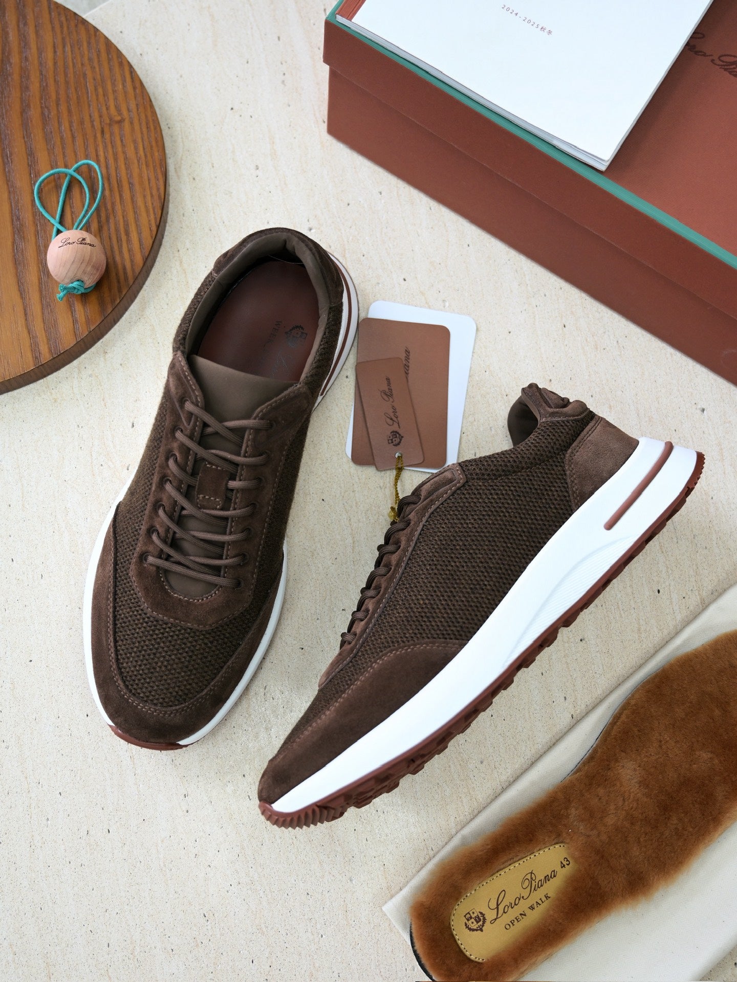 Sneaker - Brown