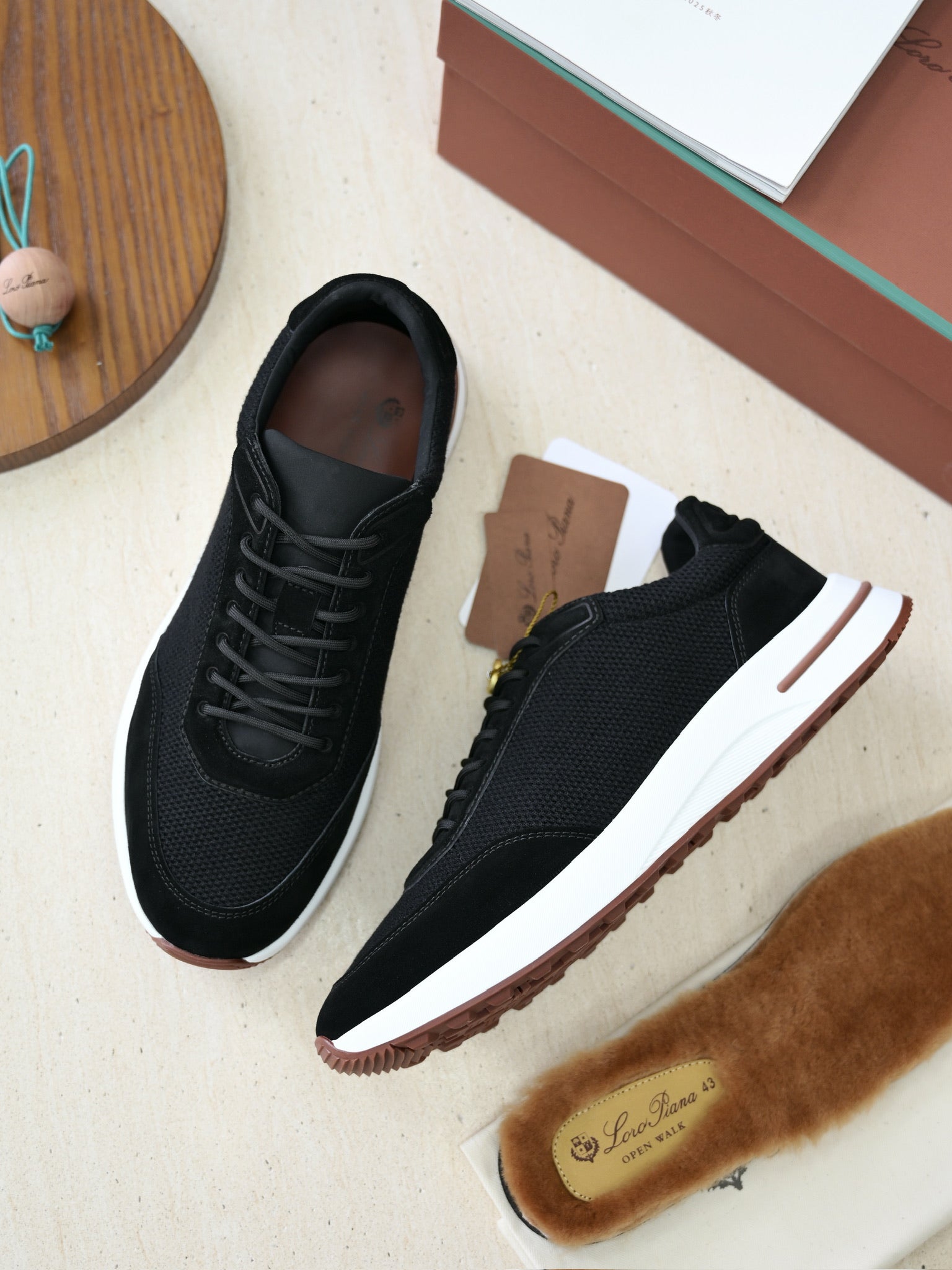 Sneaker - Black