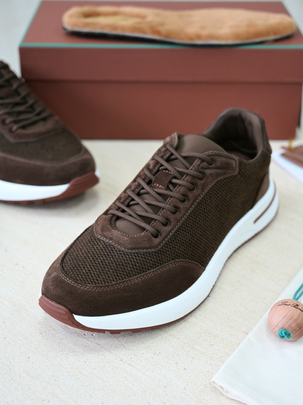 Sneaker - Brown