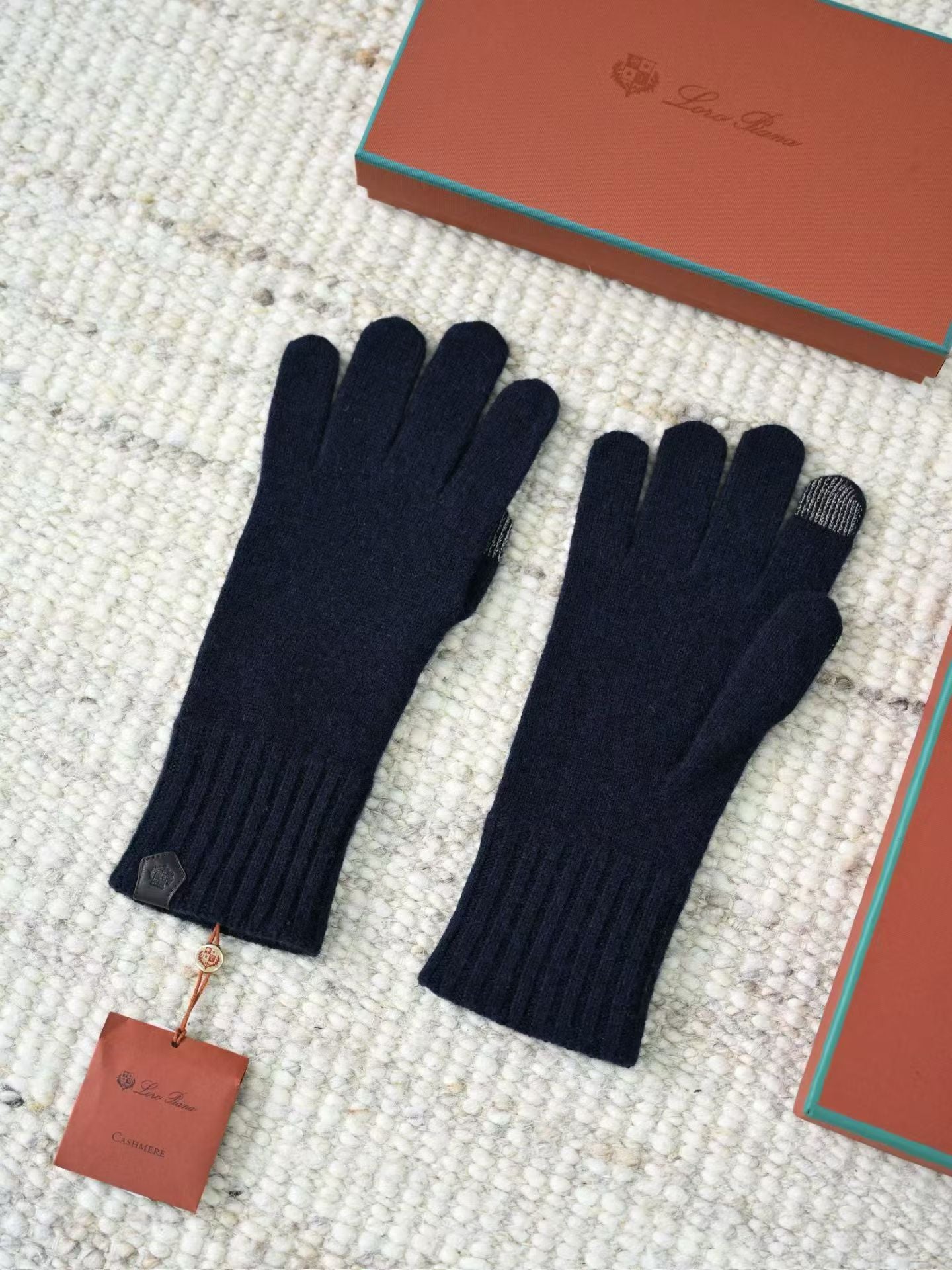 Gloves - Black