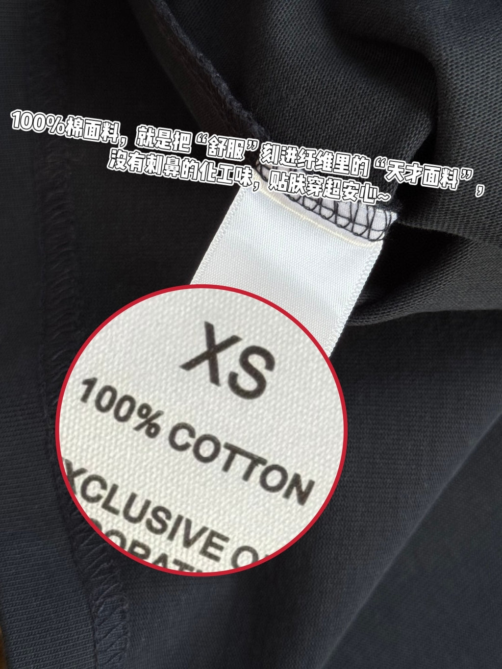 Dior – Navyblaues Polo mit weissem Kontrastkragen