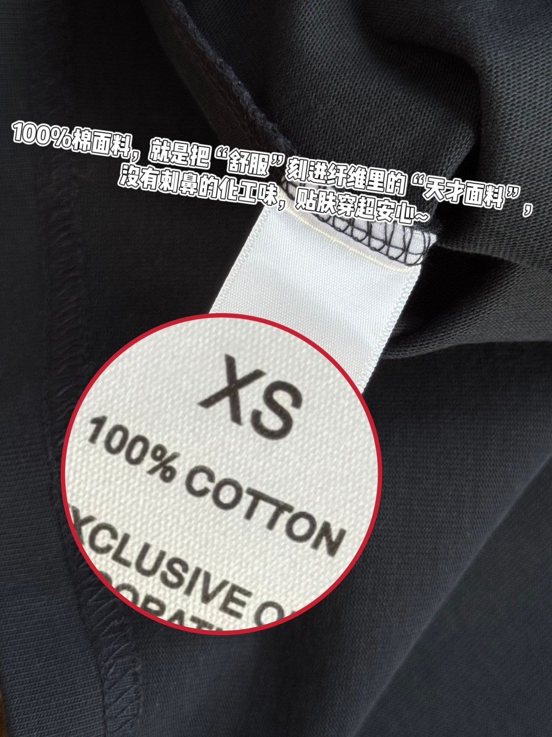 Dior – Navyblaues Polo mit weissem Kontrastkragen