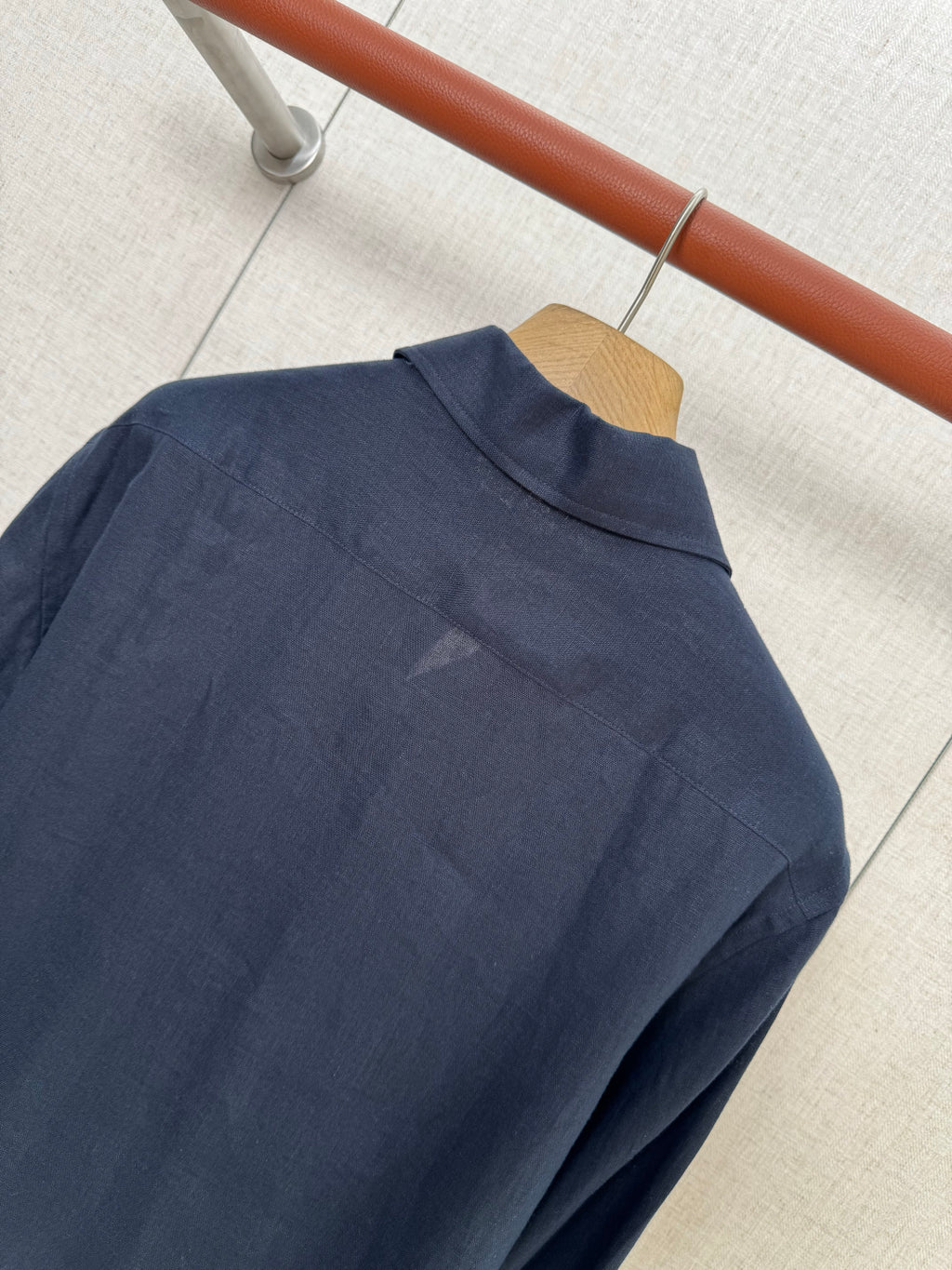 Loro Piana Hemd Dunkelblau – Leichtes Leinenhemd mit Brusttasche