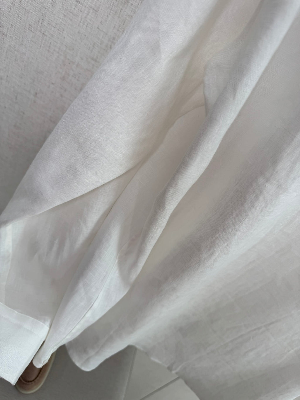 Loro Piana Hemd Weiss – Leichtes Leinenhemd mit Stehkragen