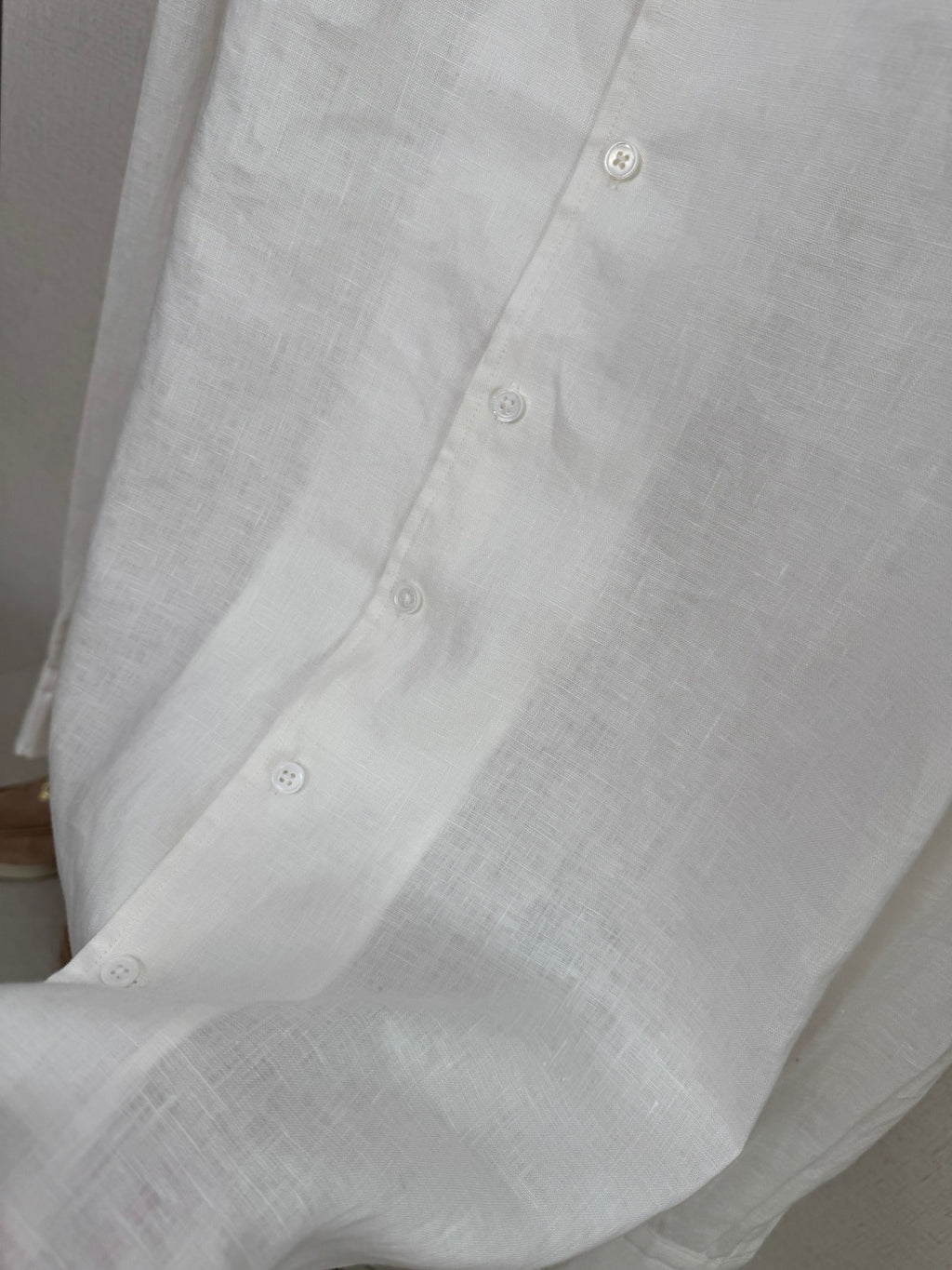 Loro Piana Hemd Weiss – Leichtes Leinenhemd mit Stehkragen