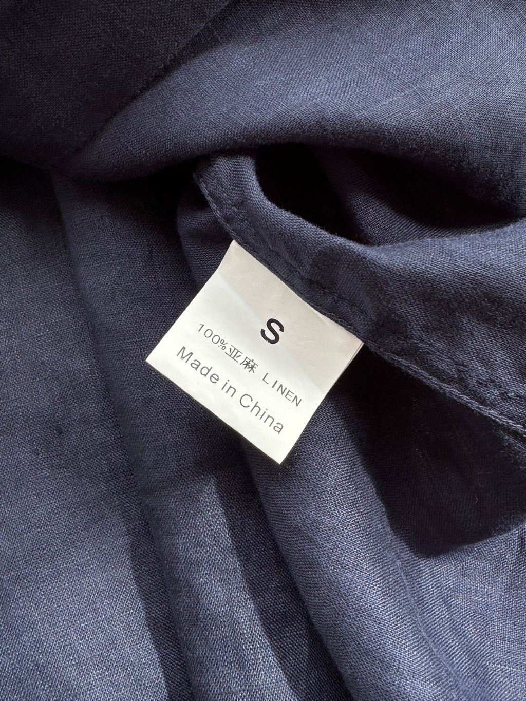 Brunello Cucinelli Hemd in Dunkelblau aus leichtem Stoff mit Brusttasche