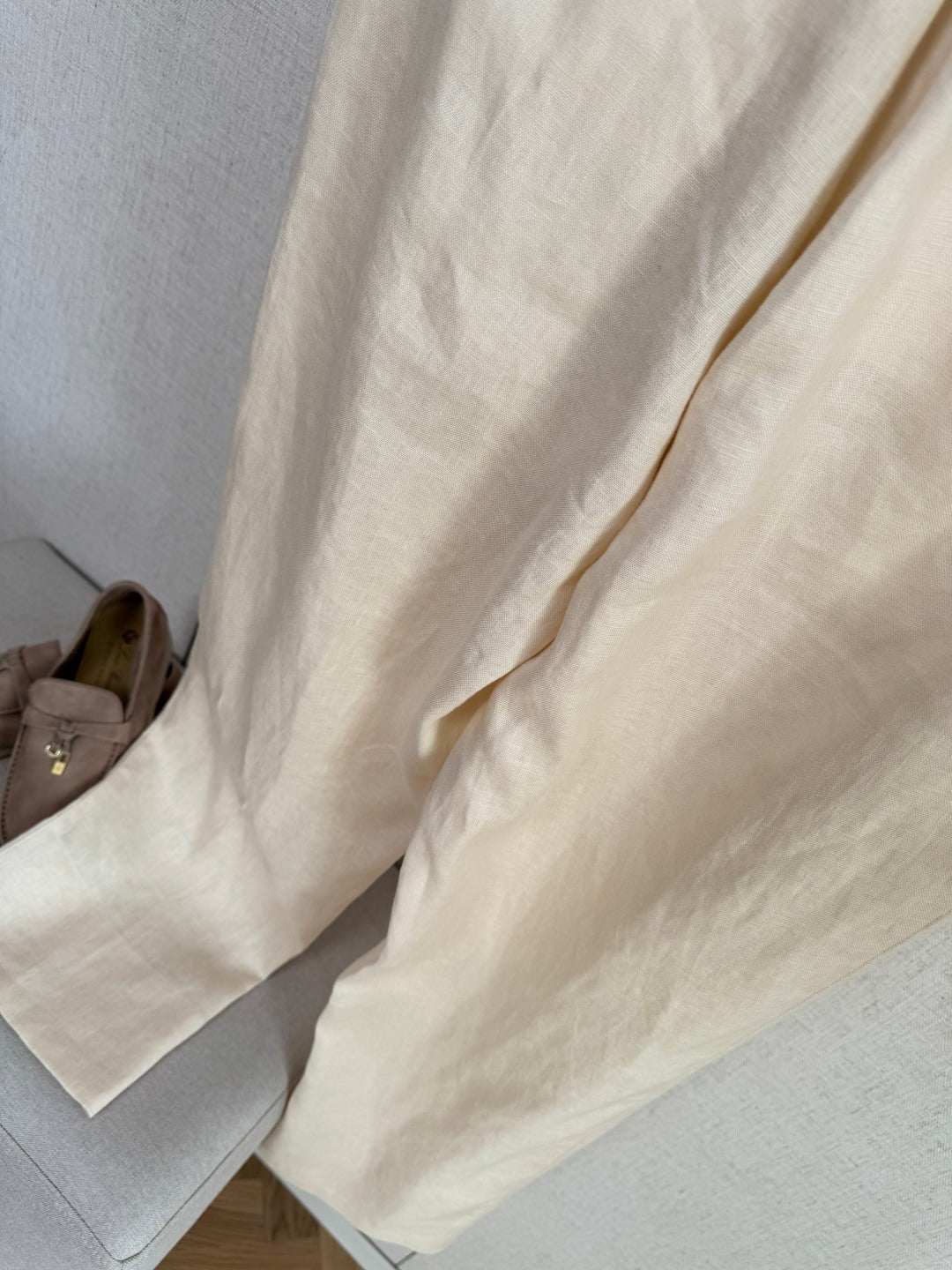 ZEGNA Cremefarbene Leinenhose mit elastischem Bund und geradem Bein