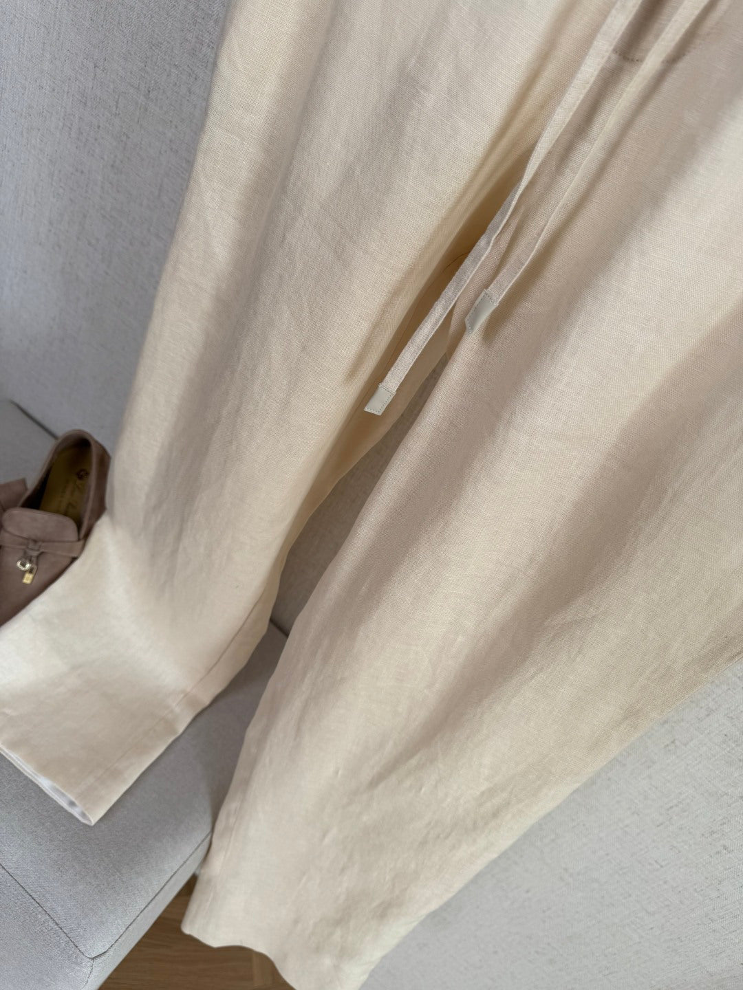 ZEGNA Cremefarbene Leinenhose mit elastischem Bund und geradem Bein
