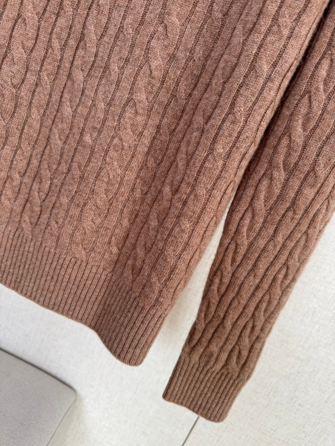 Lora Piana Pullover Braun mit Zopfmuster – Edler Half-Zip Strickpullover