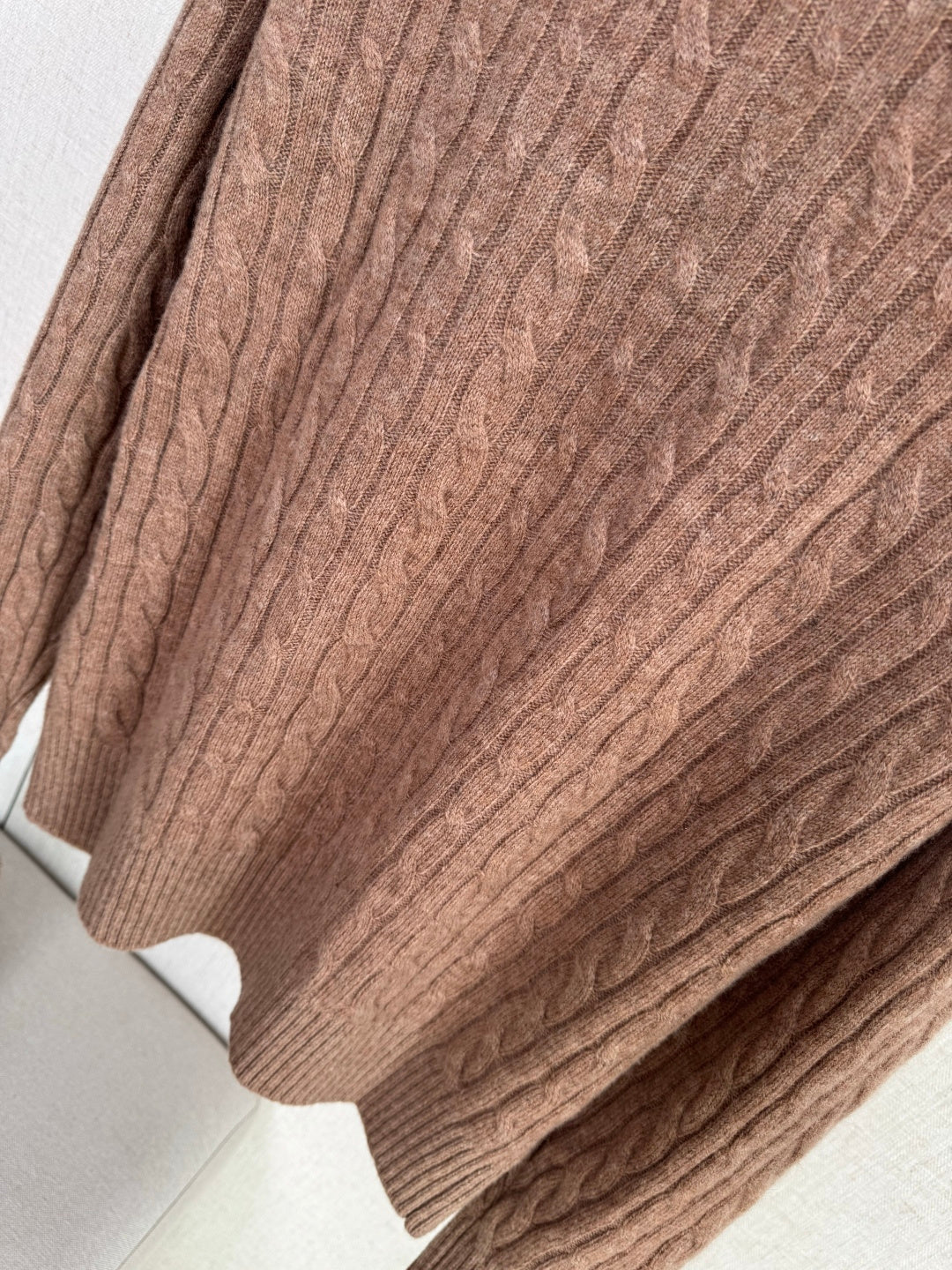 Lora Piana Pullover Braun mit Zopfmuster – Edler Half-Zip Strickpullover