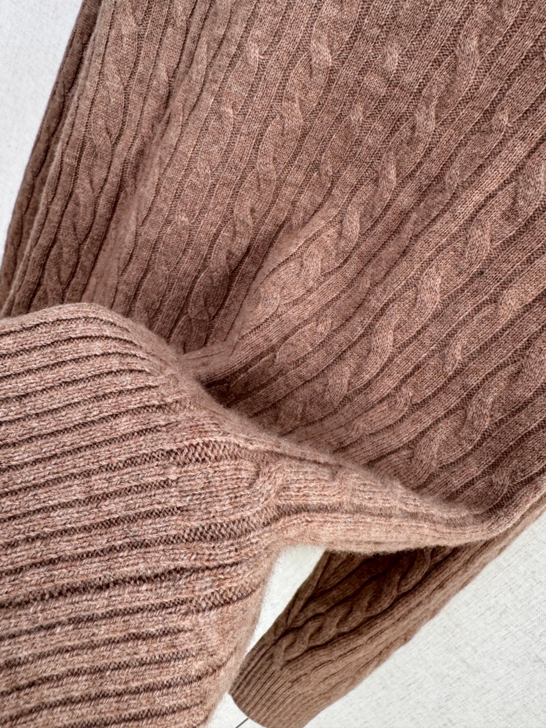 Lora Piana Pullover Braun mit Zopfmuster – Edler Half-Zip Strickpullover