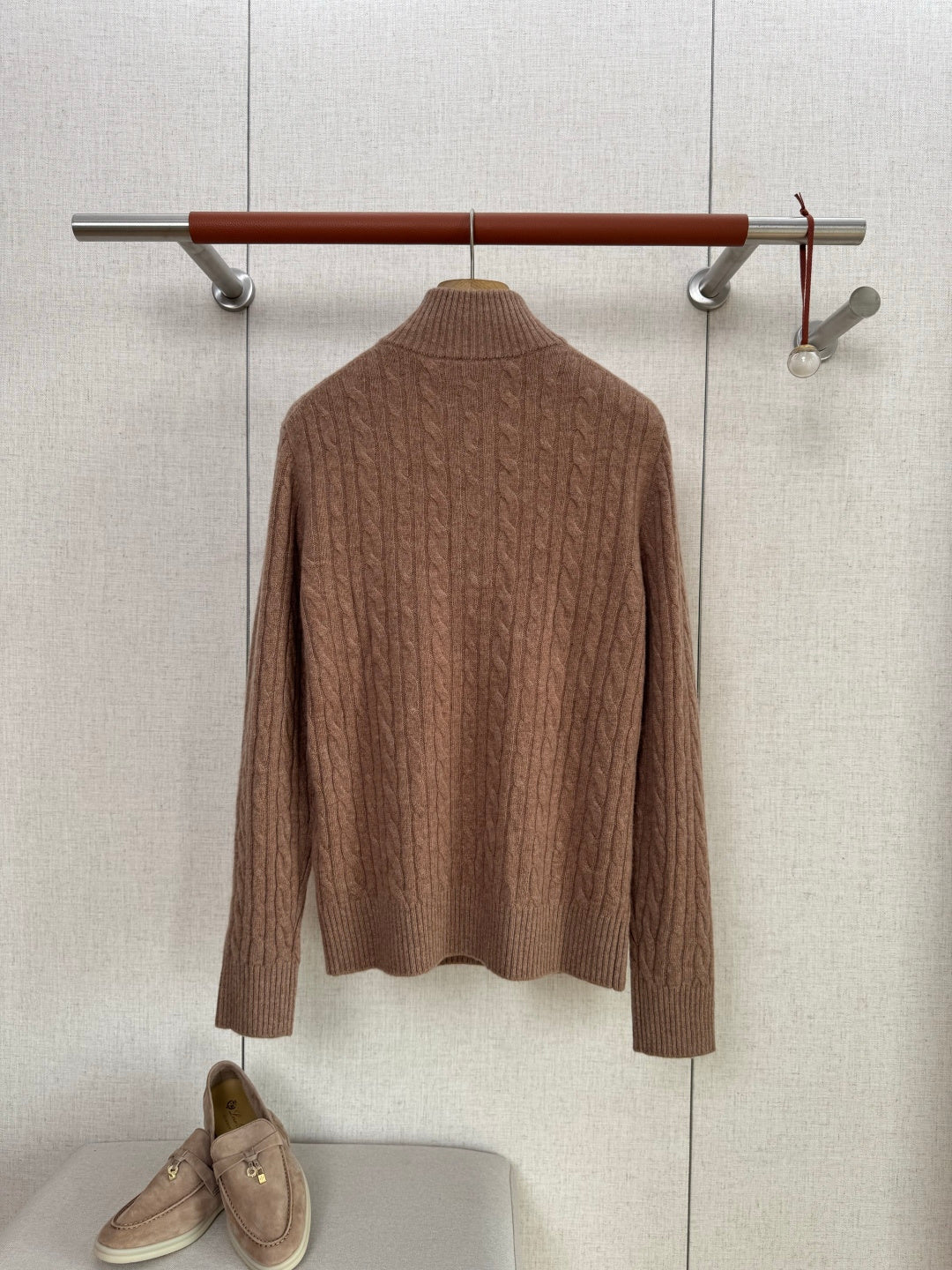 Lora Piana Pullover Braun mit Zopfmuster – Edler Half-Zip Strickpullover