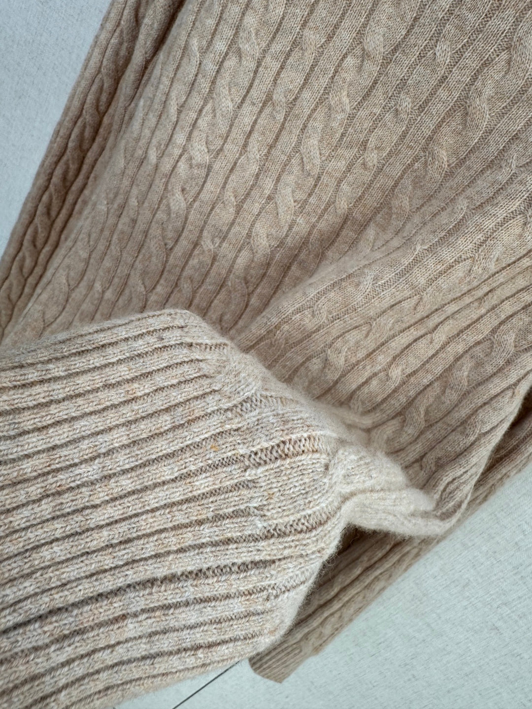 Lora Piana Strickpullover Beige – Luxus Halbzipp Pullover mit Zopfmuster